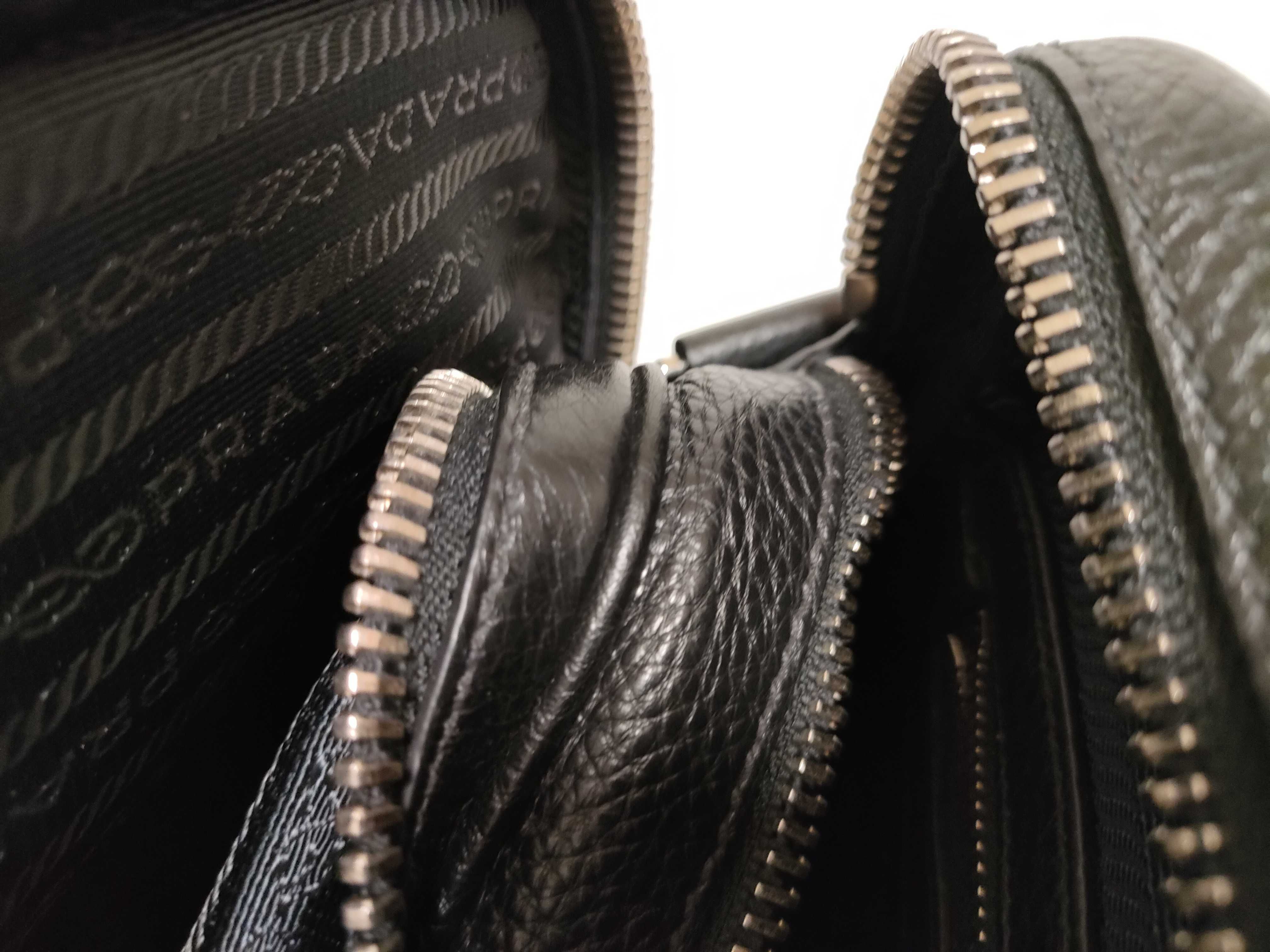 Calfskin Black Shoulder Bag — view 9