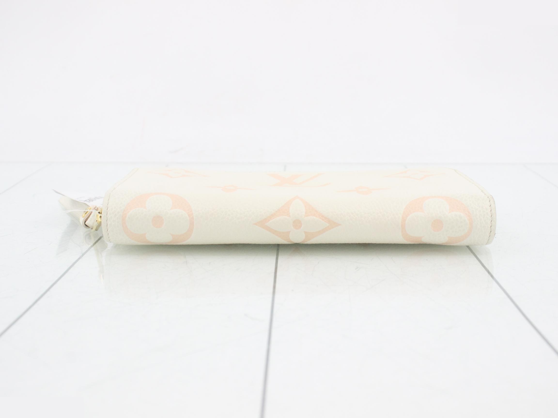 Zippy Wallet, Bicolor Monogram Empreinte, RFID Detector — view 3