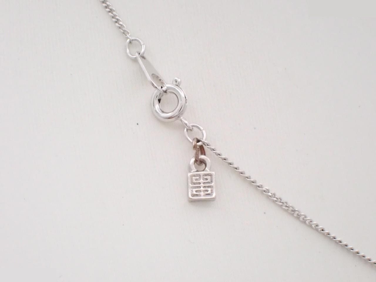 necklace — view 2