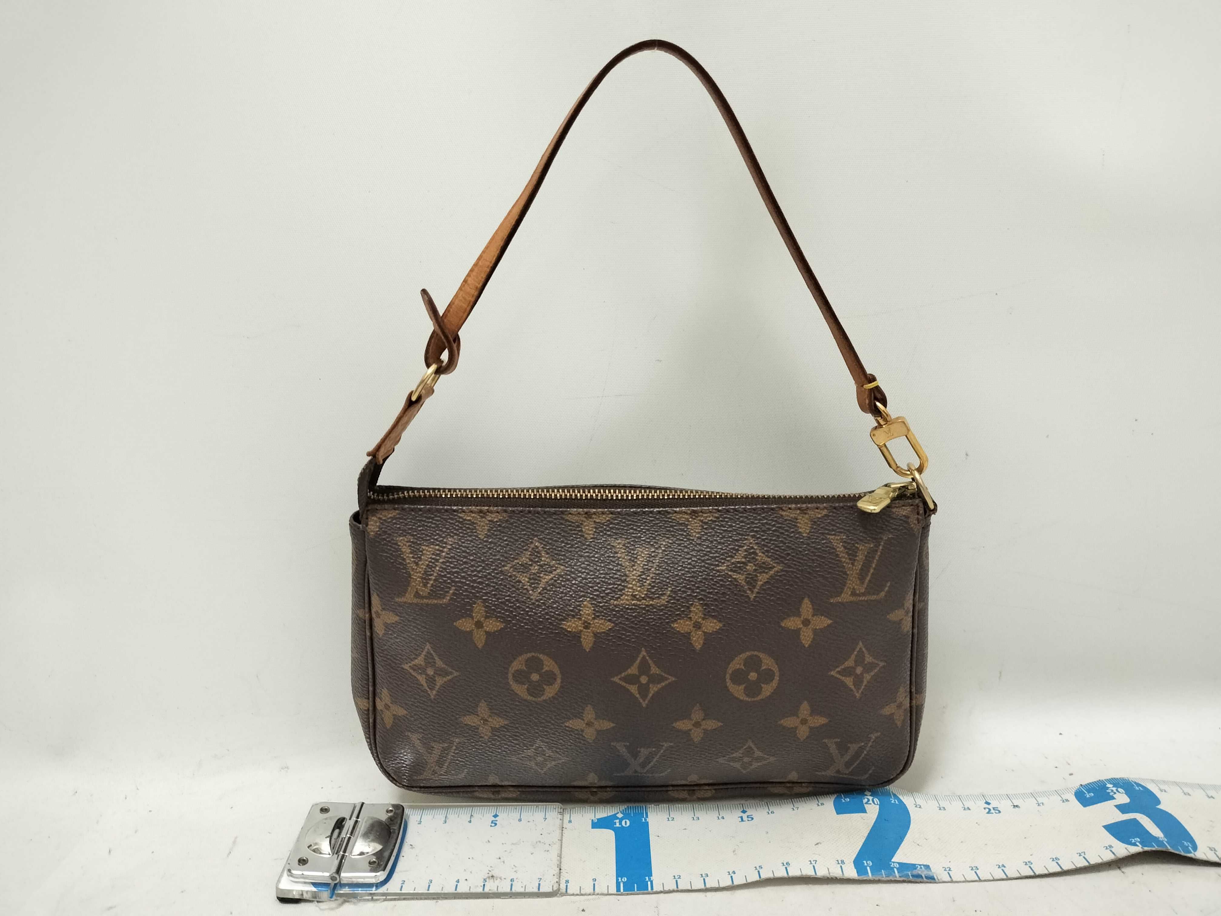 Monogram Pochette Accessoires M51980 Pouch — view 2