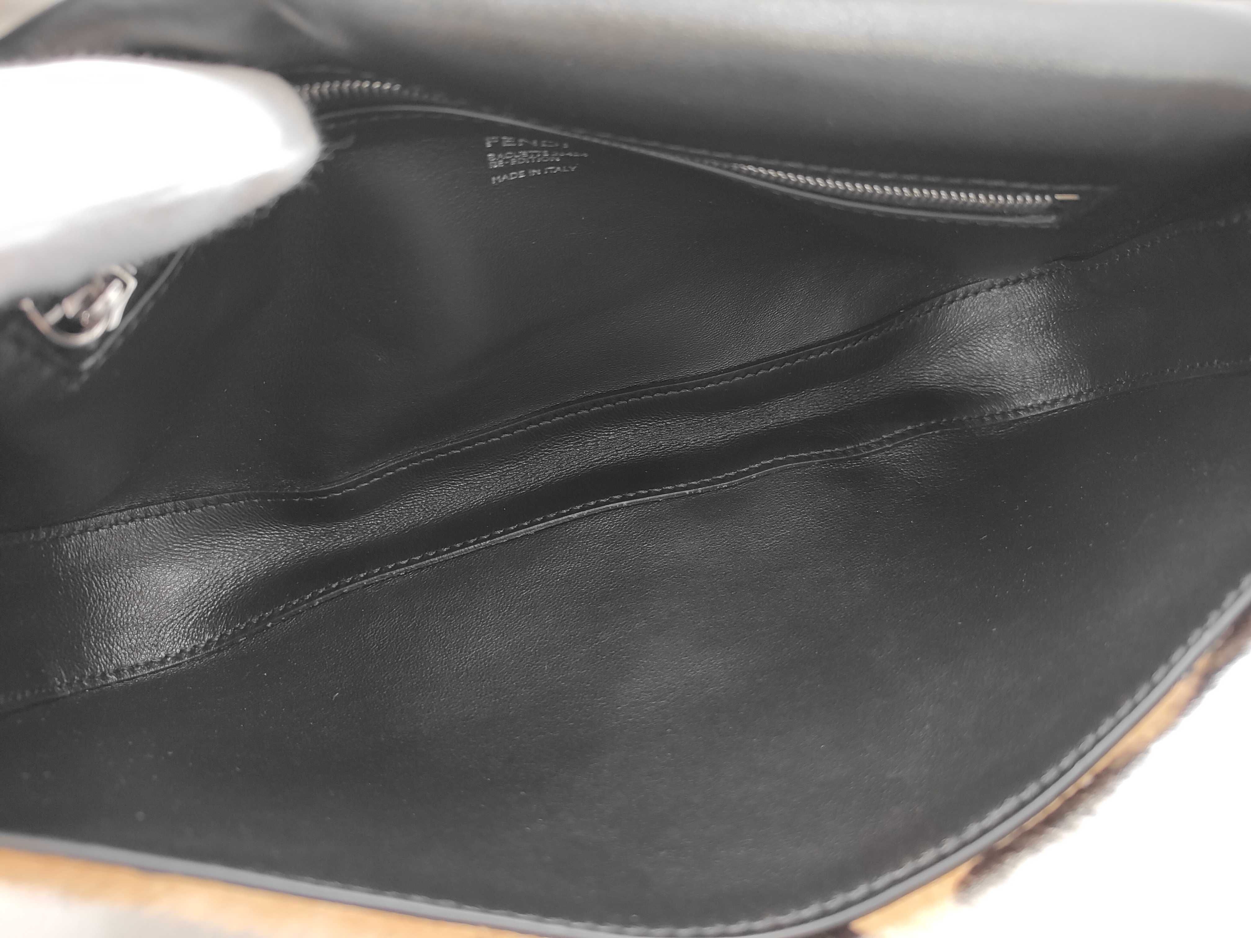 Mamma Bucket Calfskin Shoulder Bag Handbag Shoulder Bag — view 10