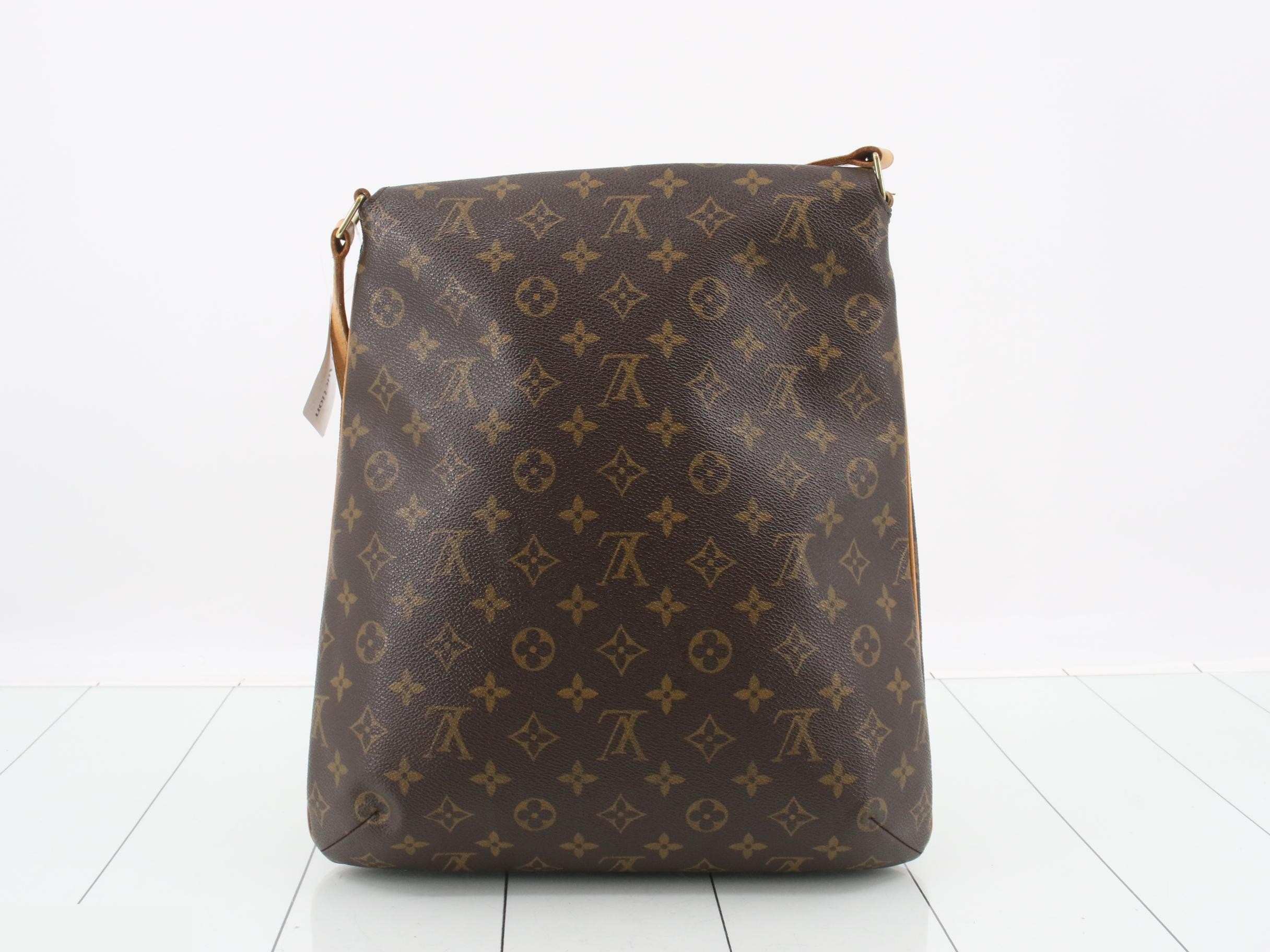 Musette — view 2