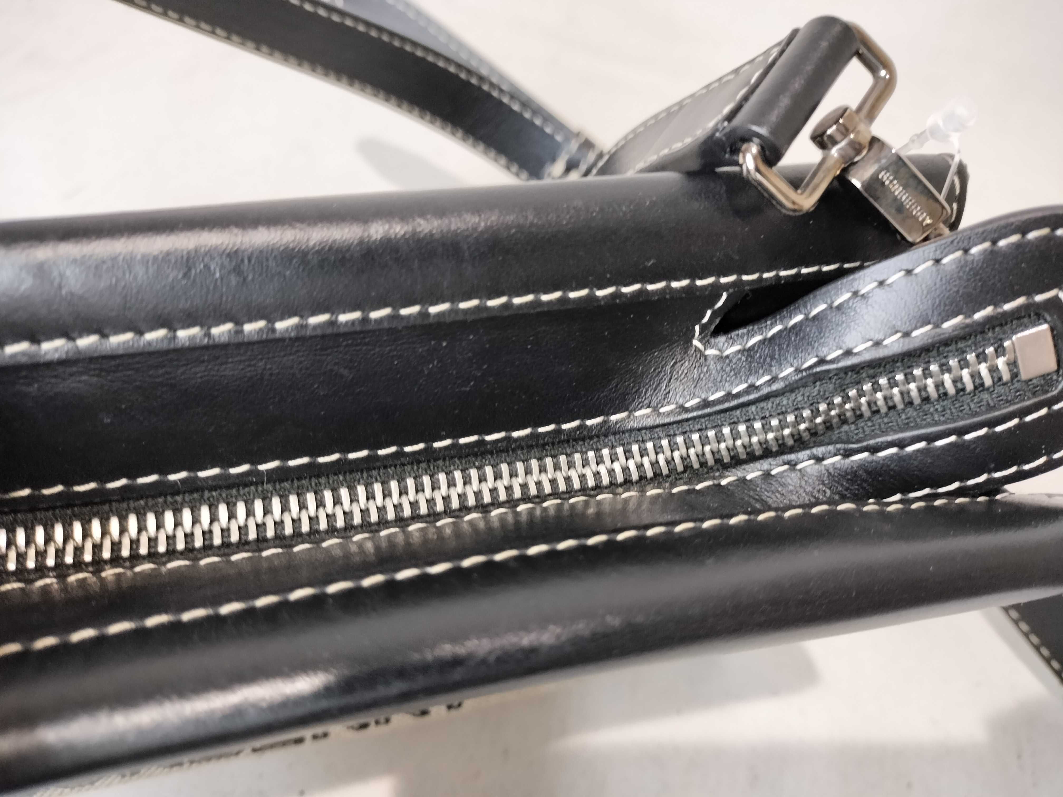 Horseferry Leather Canvas Shoulder Bag — view 9