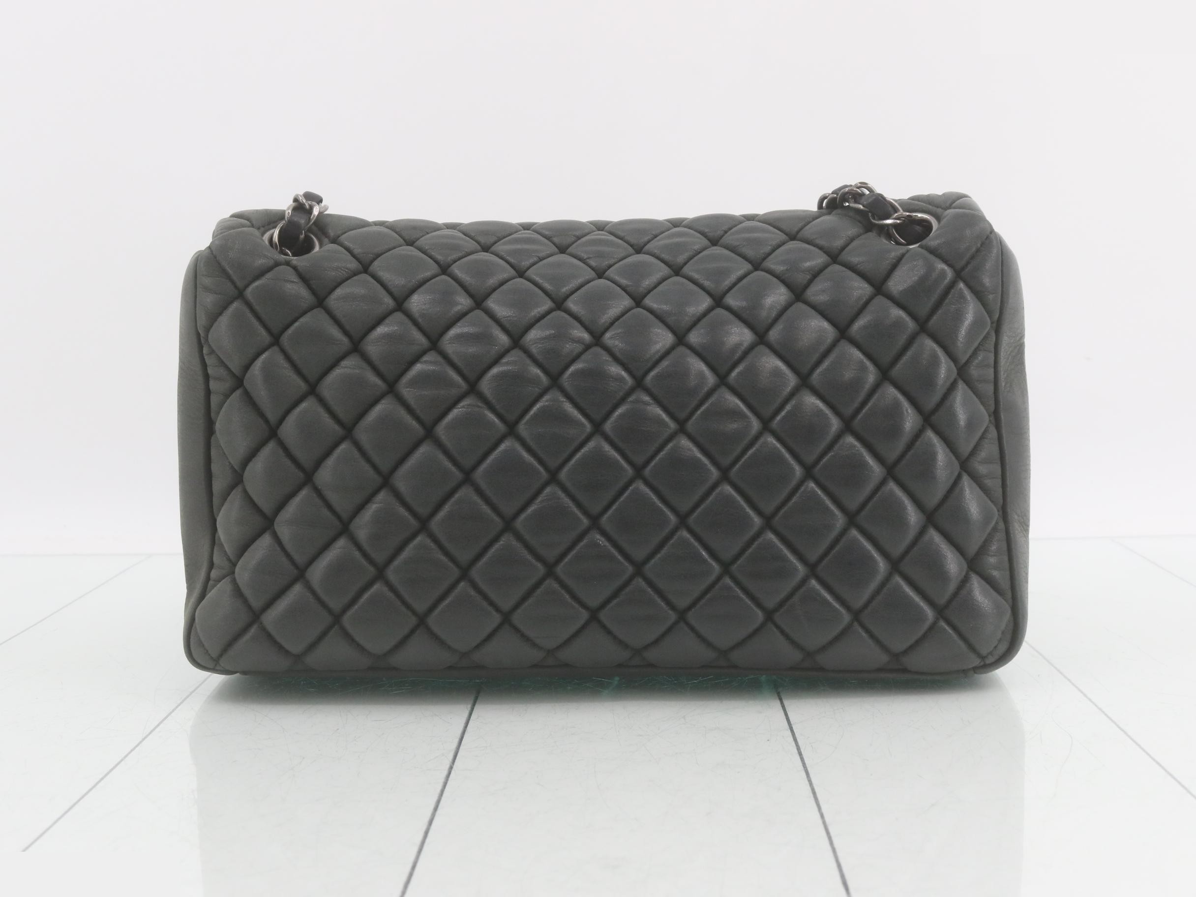 Matelassé (bag) - Shoulder bag — view 2