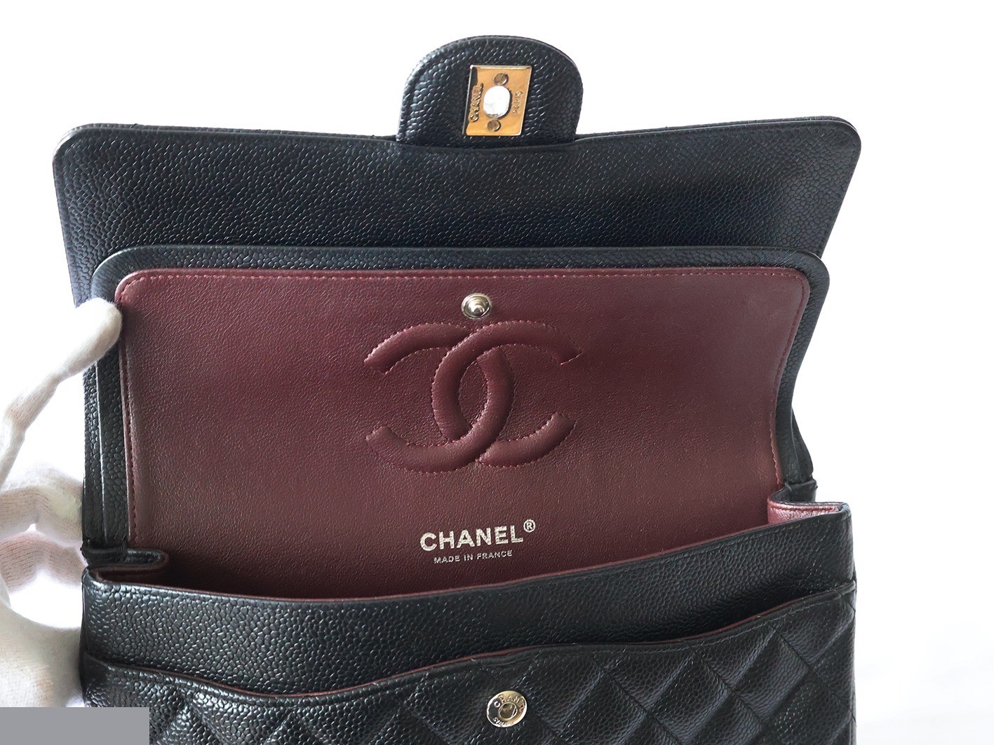 Caviar leather Matelassé 25 Double flap Double chain shoulder bag, black — view 11