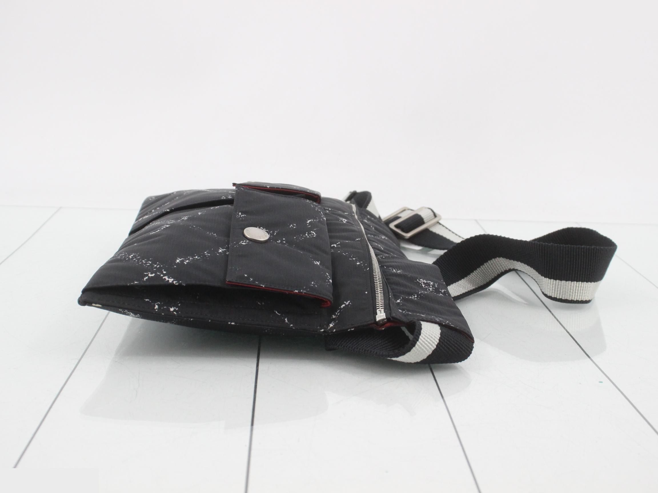 Waist bag — view 3