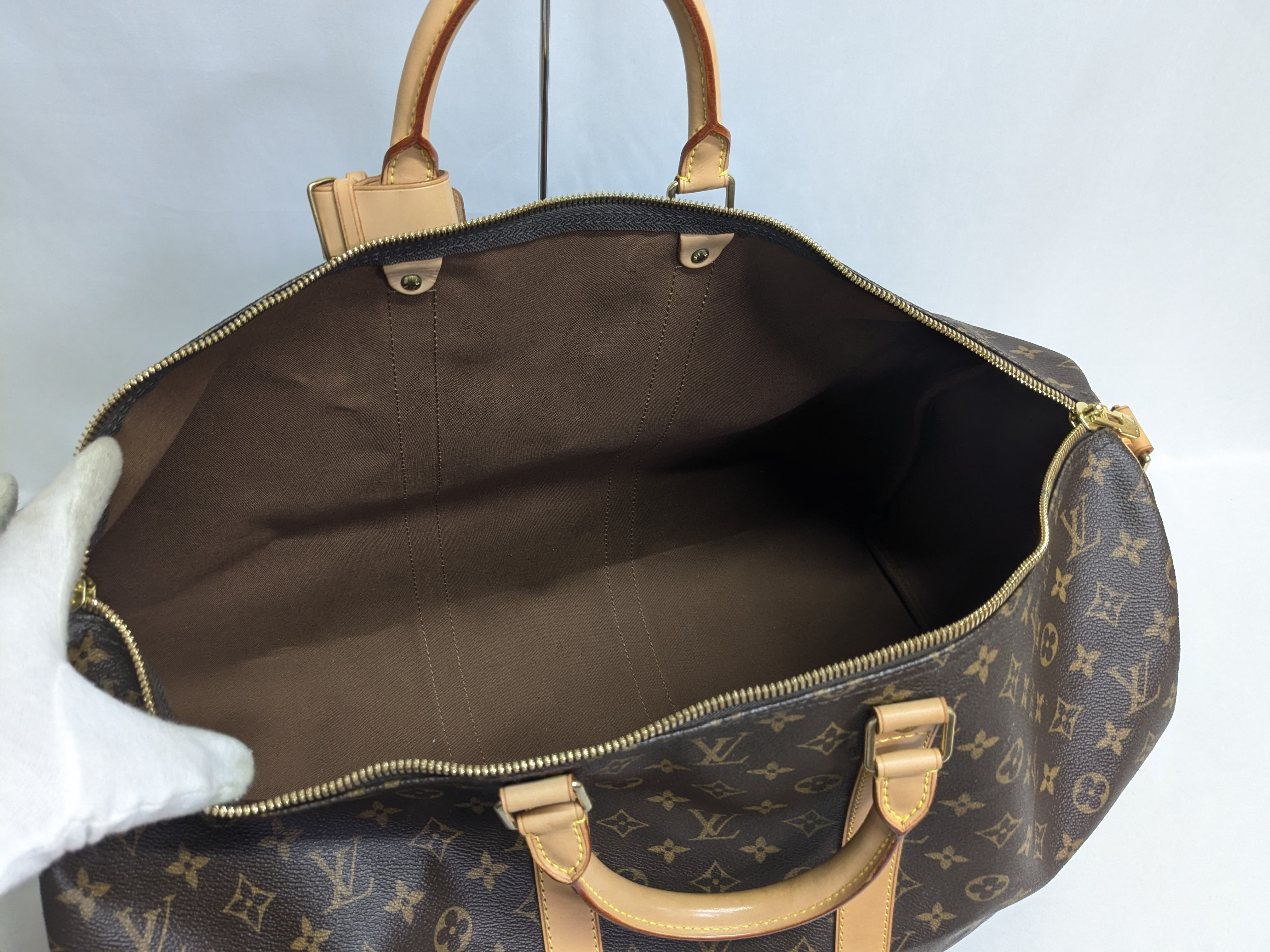 LV Monogram Keepall Bandoulière 55 Boston Bag — view 8