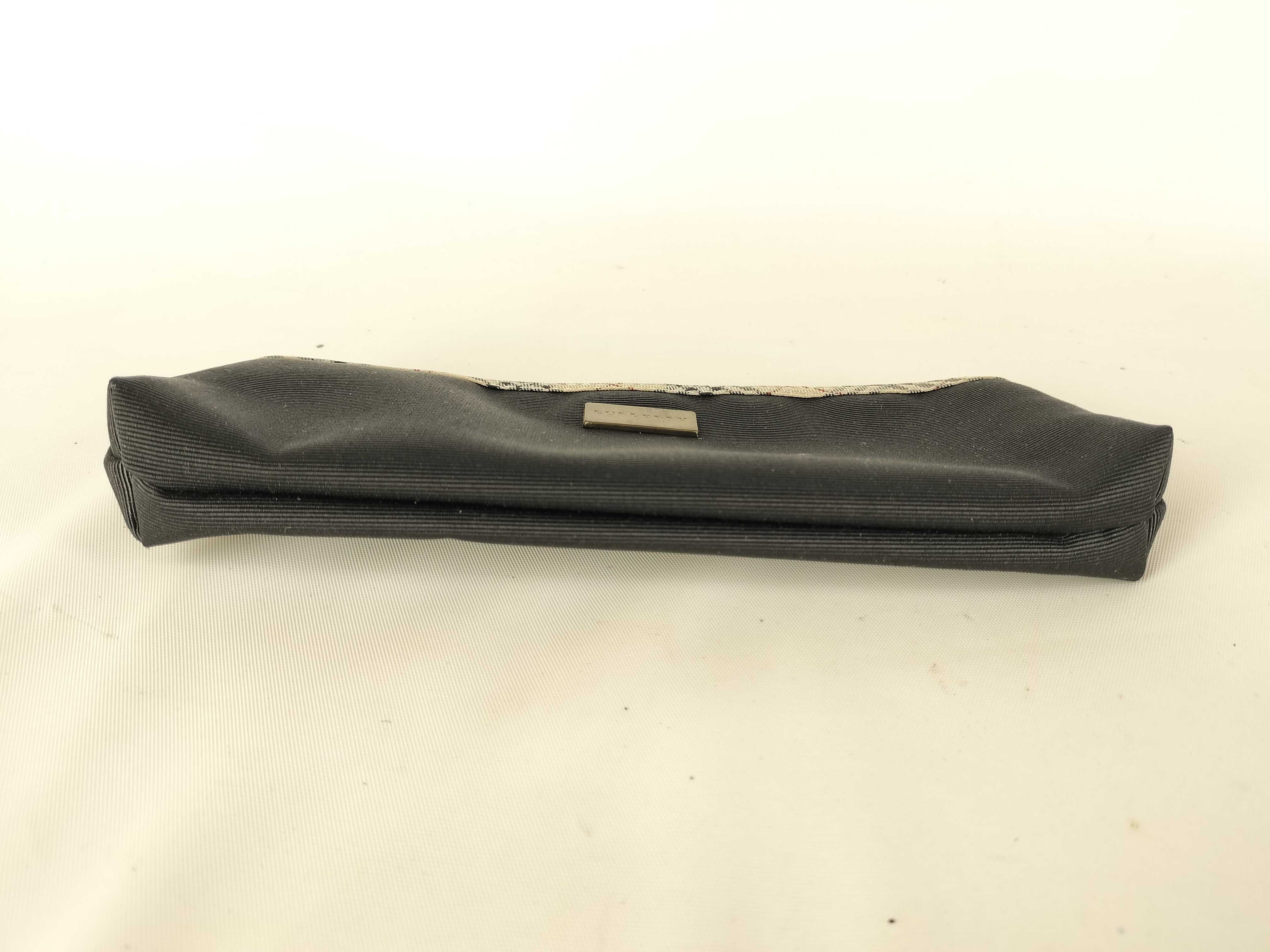 pouch and other accessories — view 3
