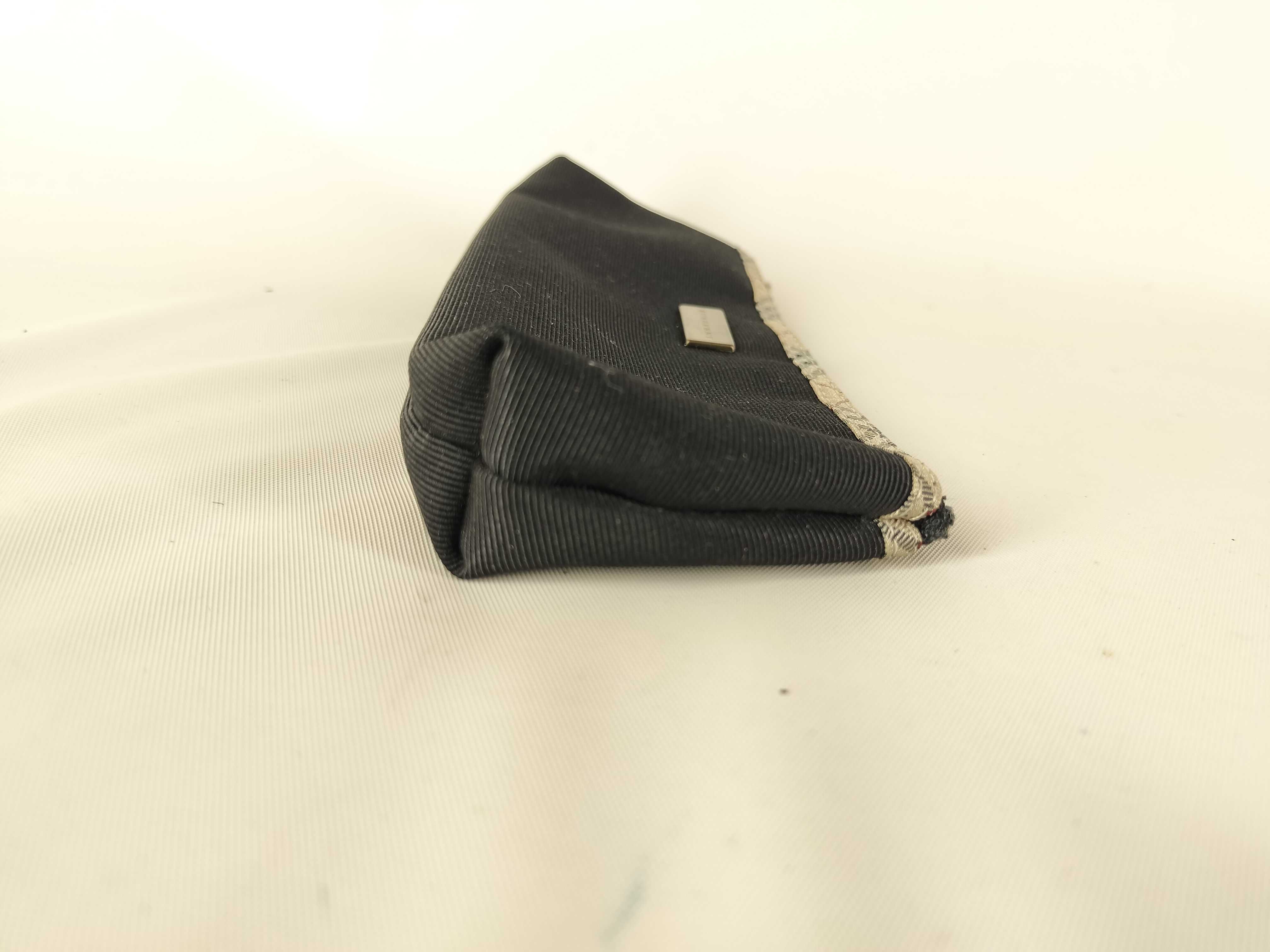 pouch and other accessories — view 4
