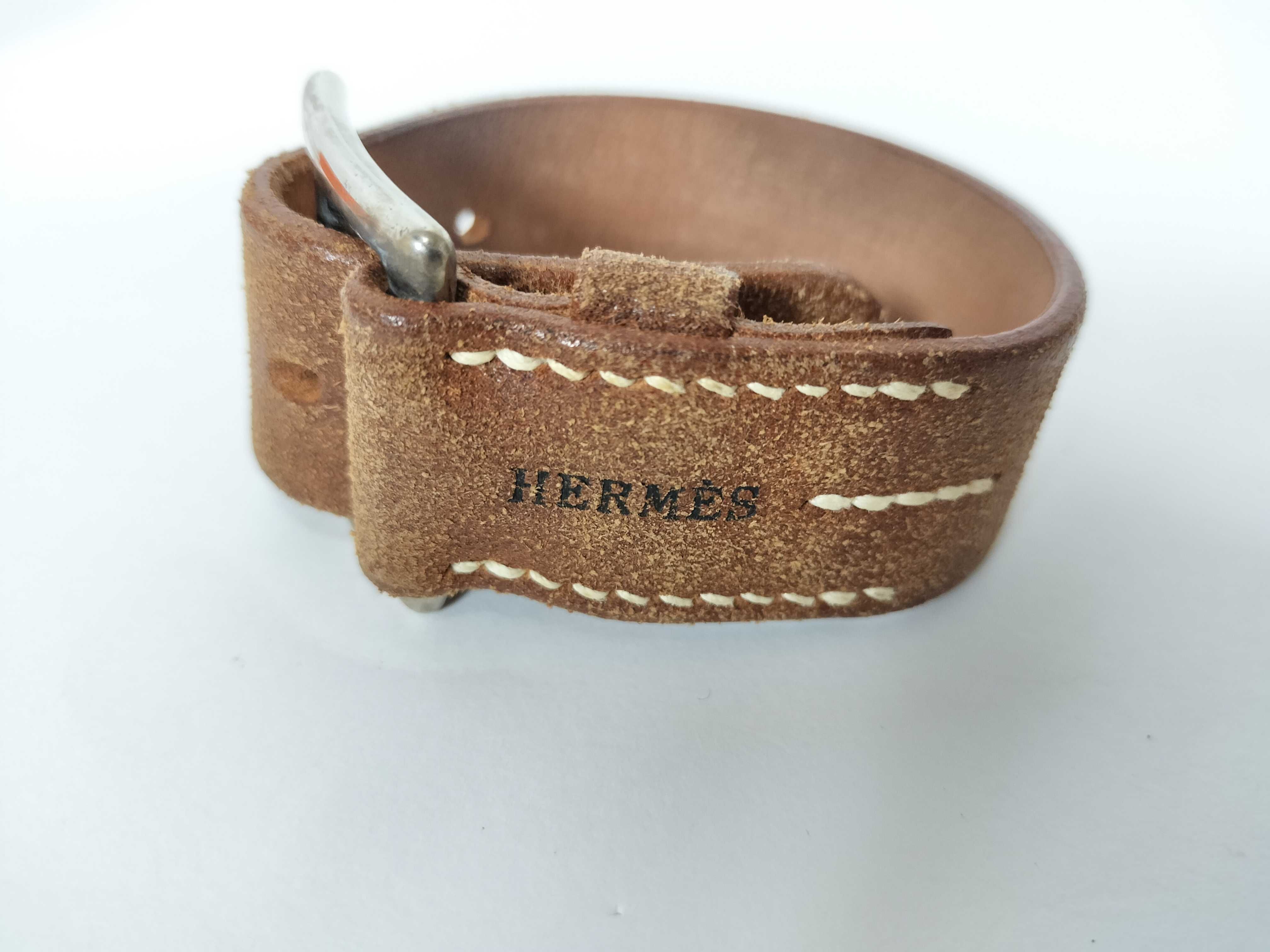 Etrivière Leather Bracelet (Bracelet/Bangle) — view 3