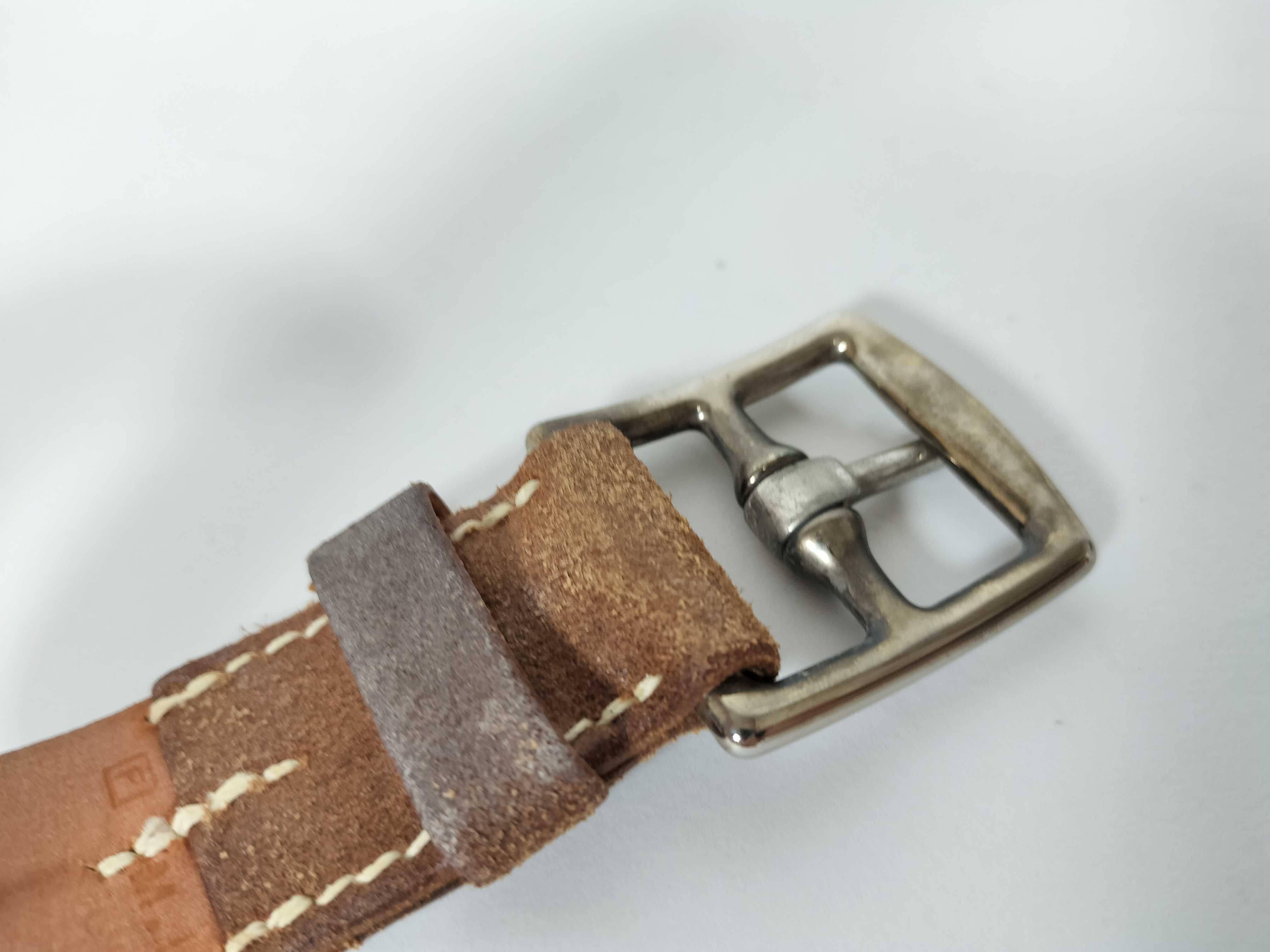 Etrivière Leather Bracelet (Bracelet/Bangle) — view 6