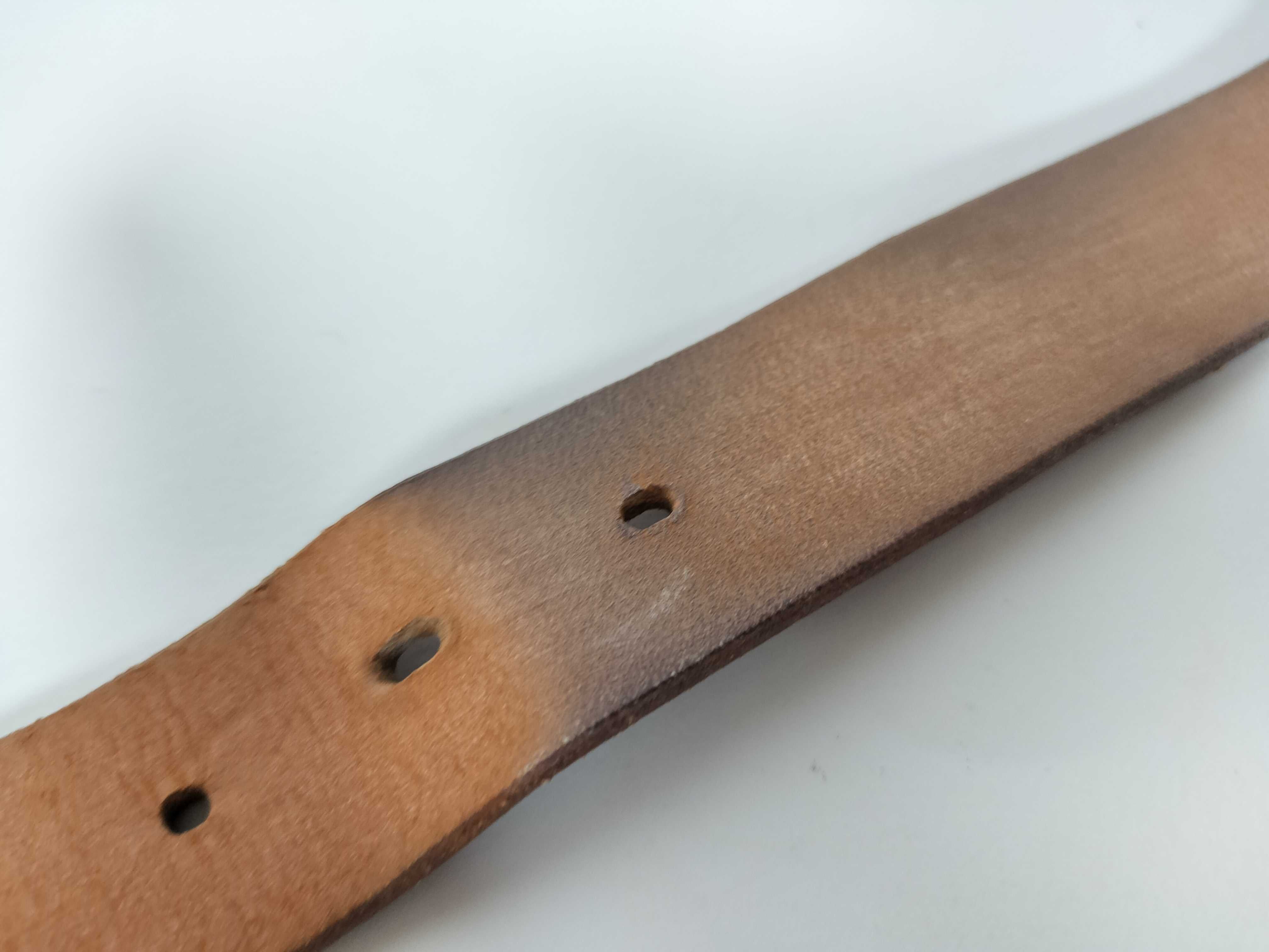 Etrivière Leather Bracelet (Bracelet/Bangle) — view 9