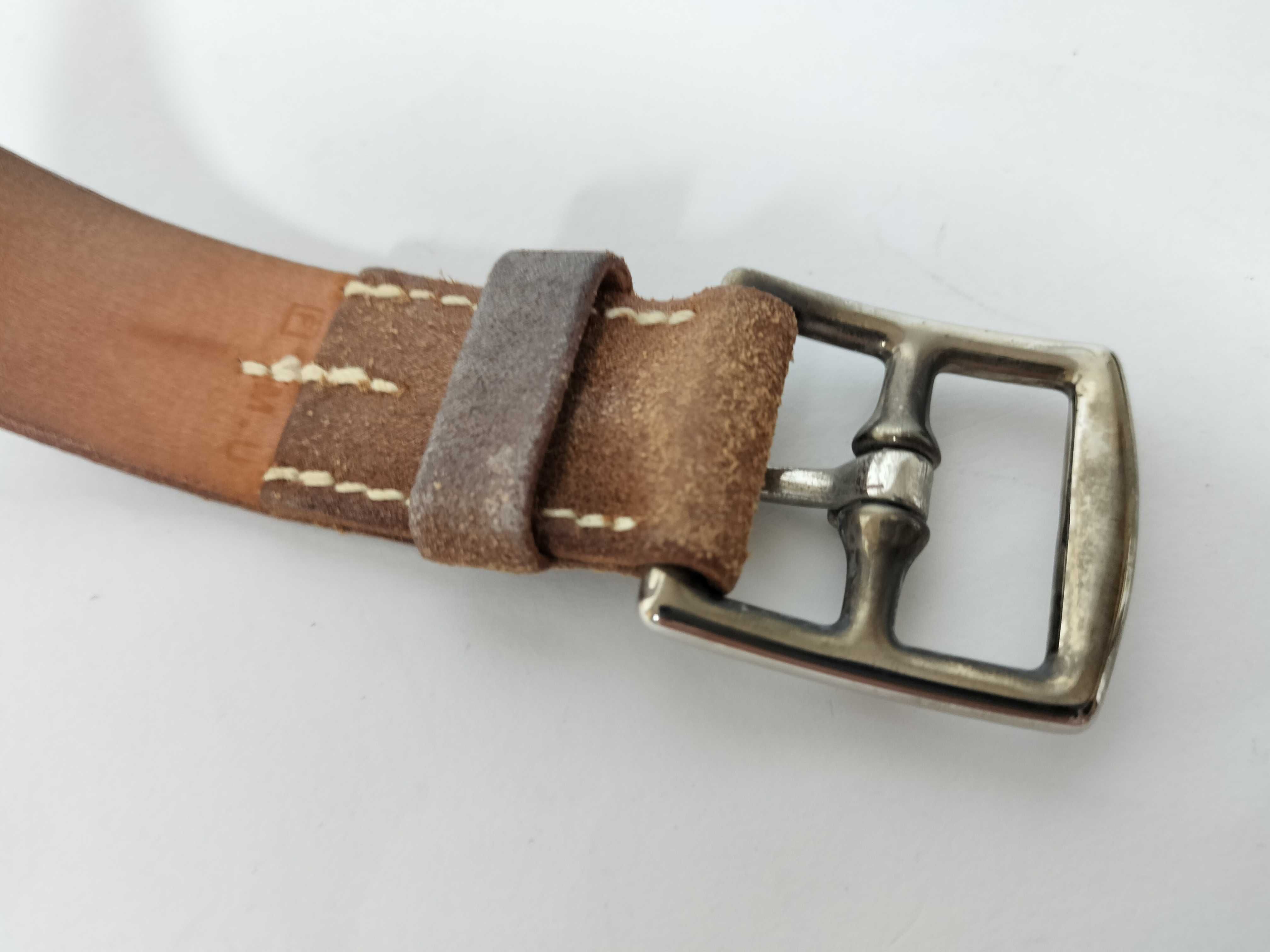 Etrivière Leather Bracelet (Bracelet/Bangle) — view 10