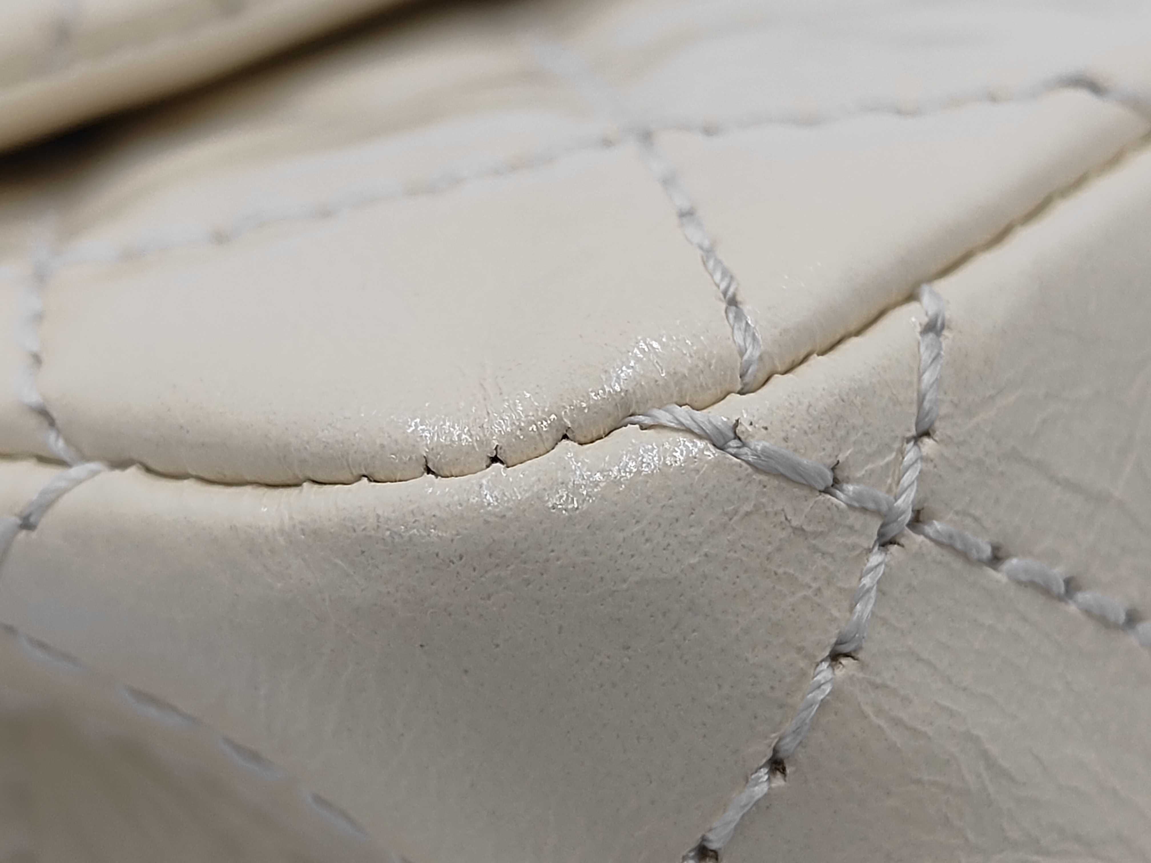 Classic 2.55 Medium Matelassé Vintage Calfskin Ivory Silver Hardware A37586 Shoulder Bag — view 4