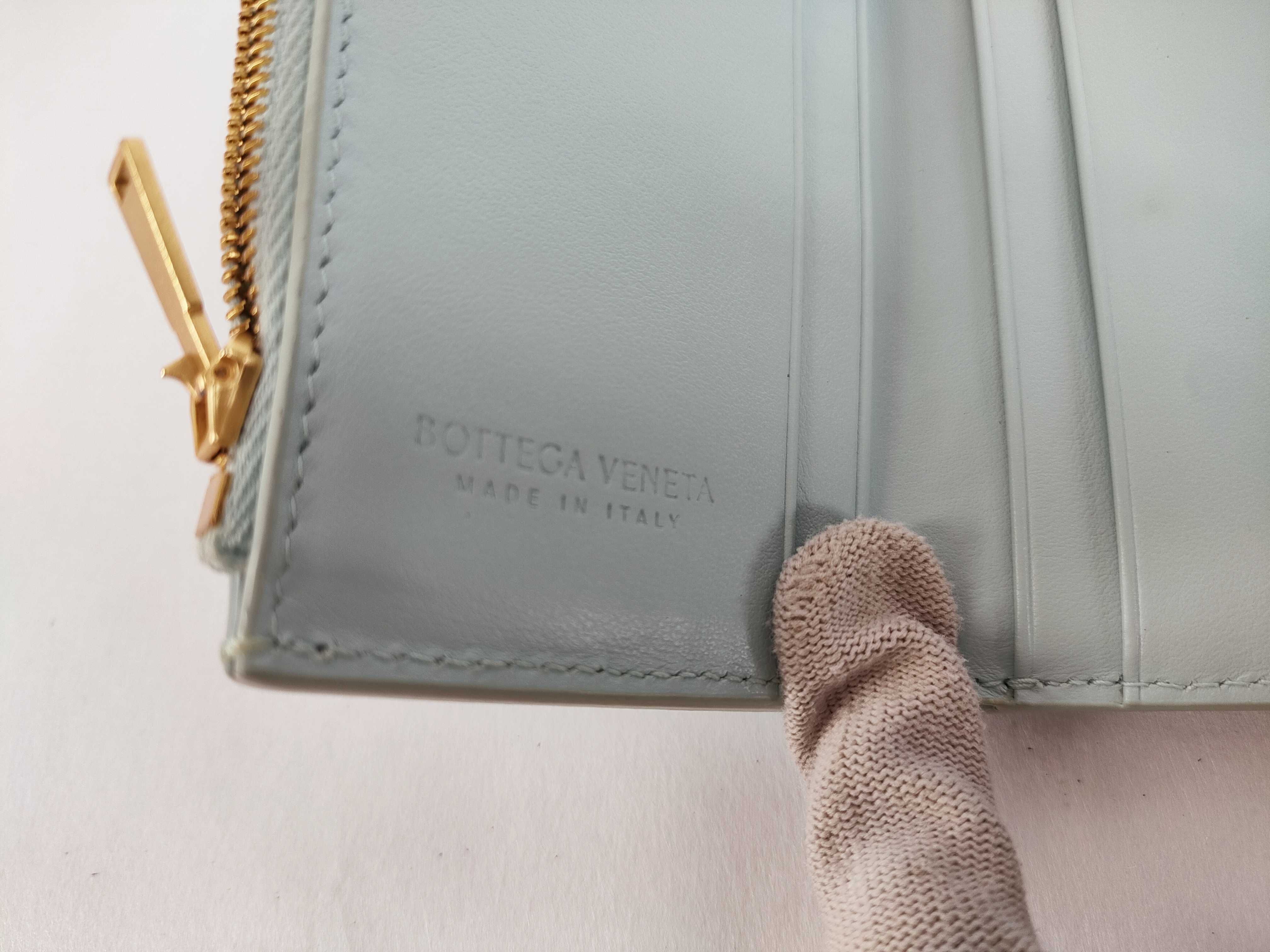Intrecciato Maxi Cassette Compact Wallet, Light Blue — view 10