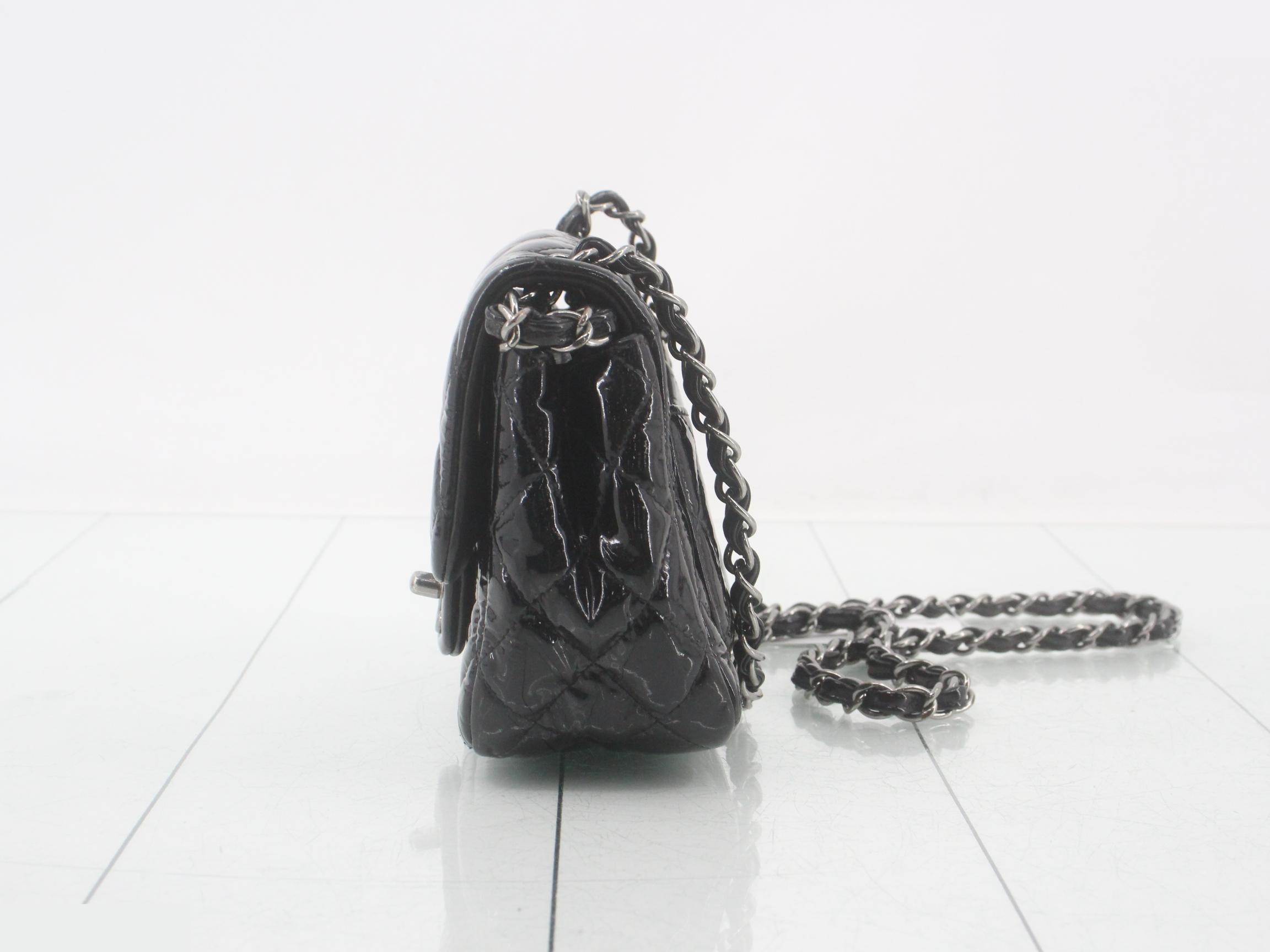 Matelassé enamel chain shoulder bag — view 3