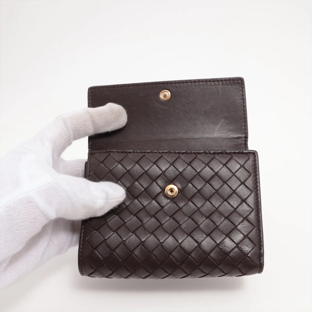 Intrecciato Leather Compact Wallet Brown — view 3