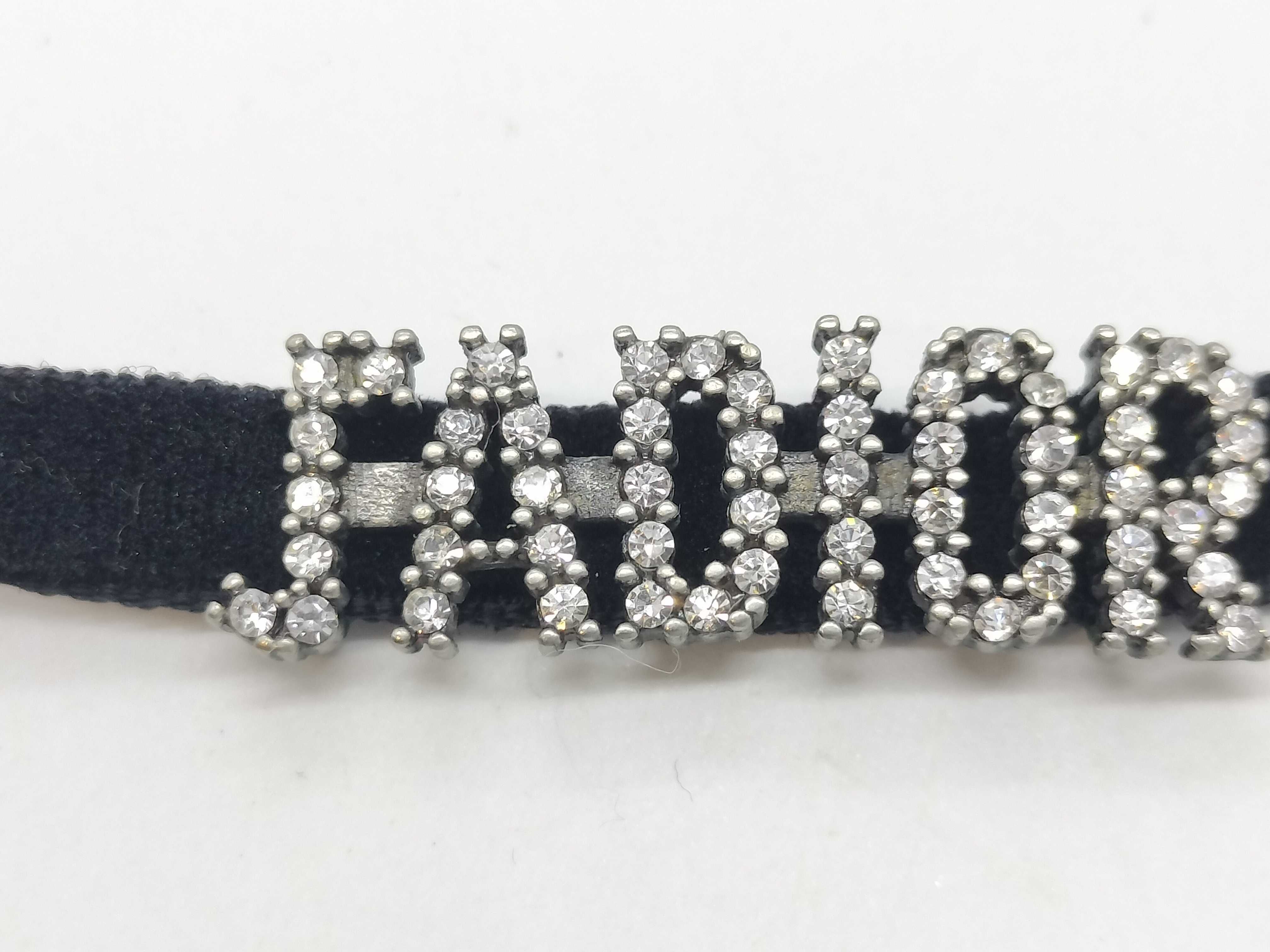 choker necklace — view 2