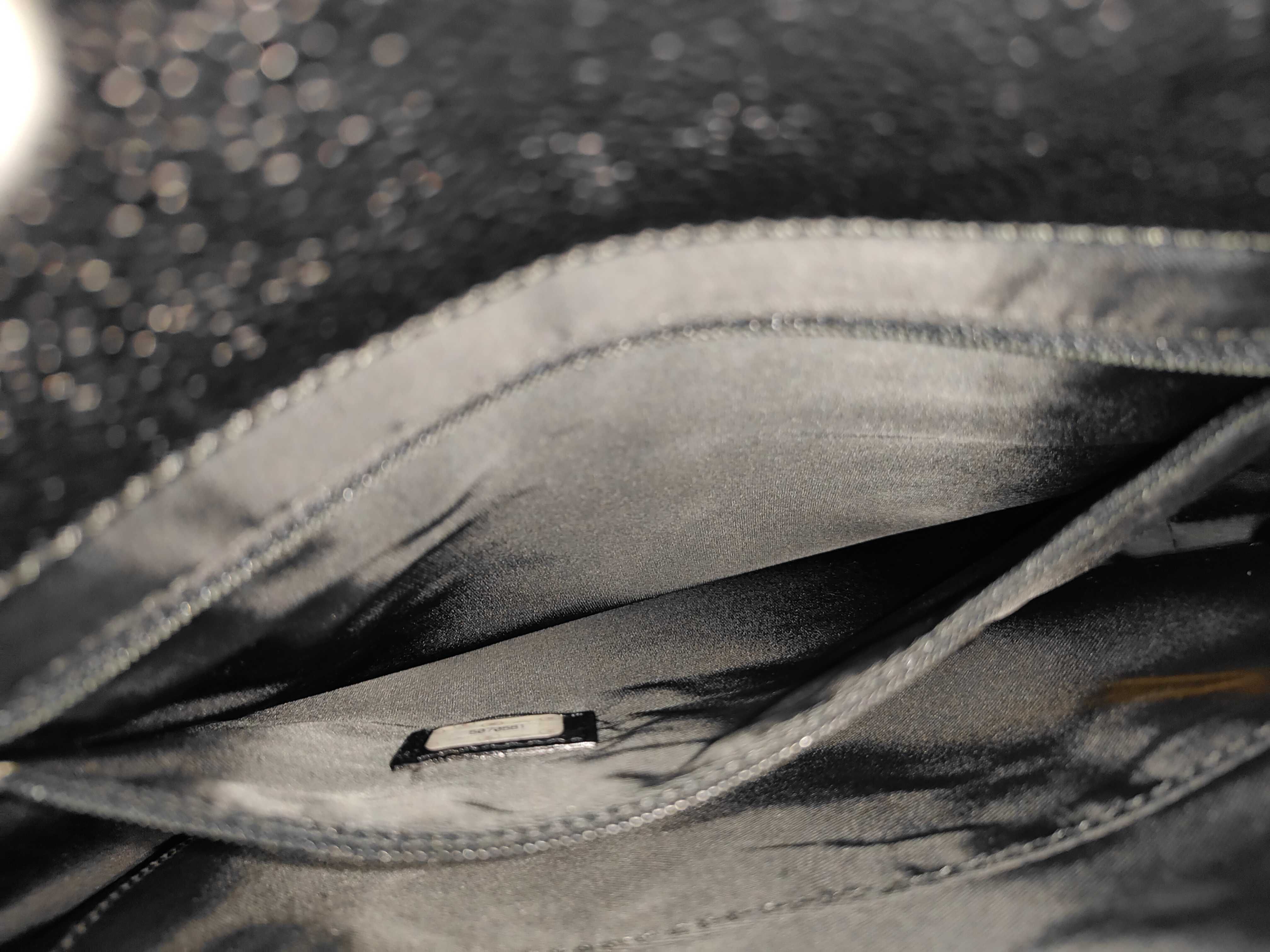 Coco Mark Chain Shoulder Caviar Skin Shoulder Bag — view 11