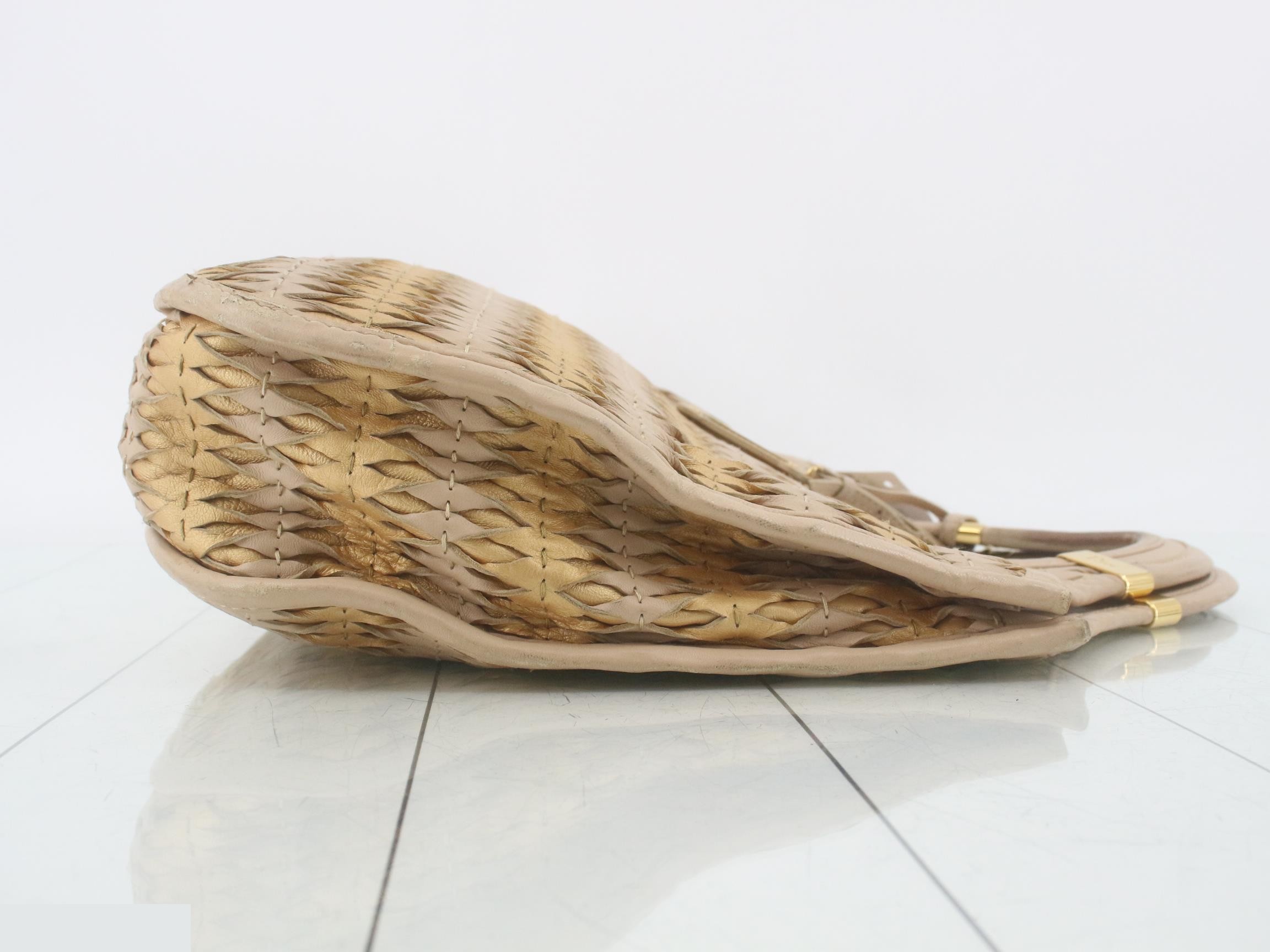 handbag — view 3