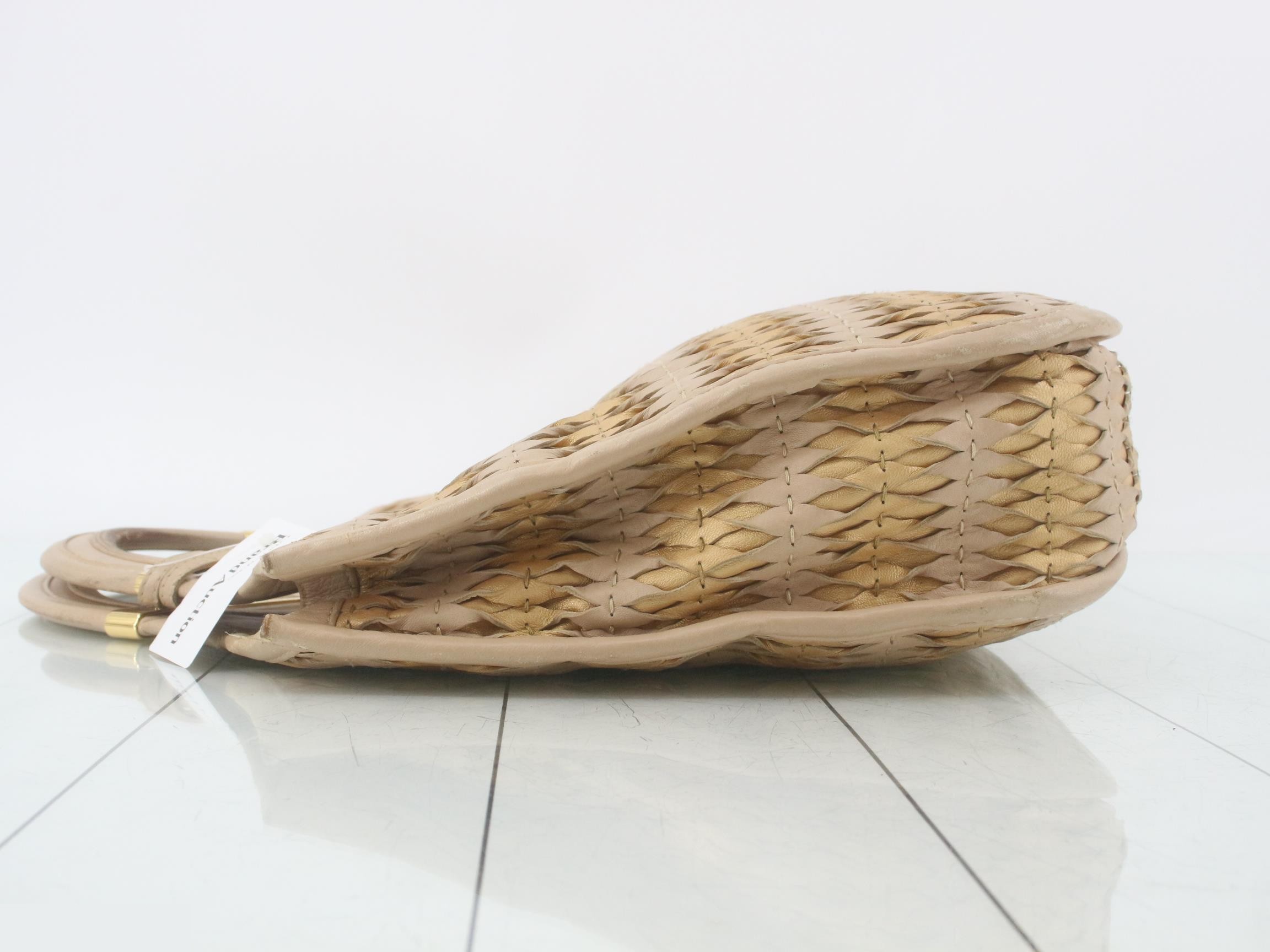 handbag — view 4
