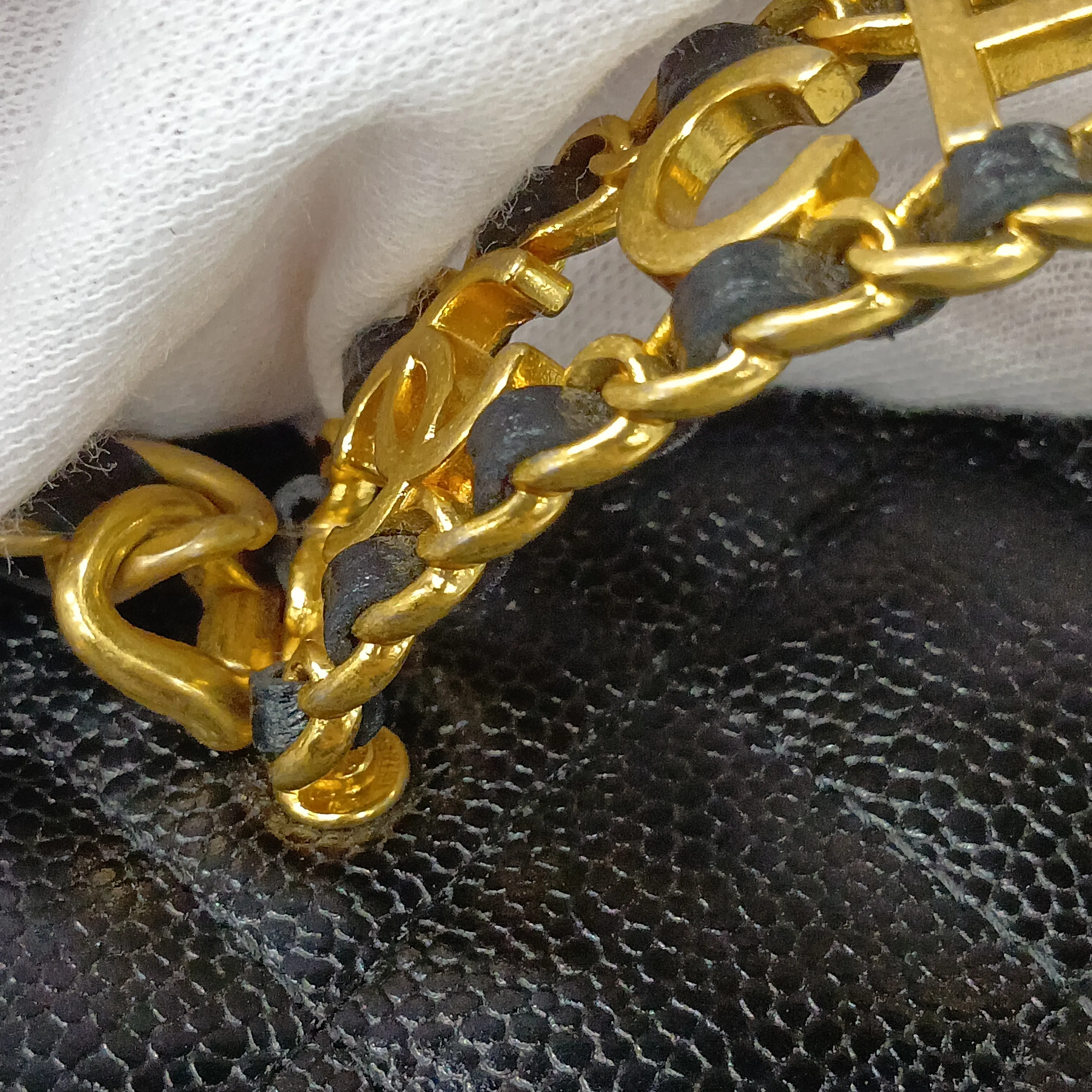 Matelassé Caviar Skin 2-Way Handbag Vanity Case Black Gold Hardware 32115689 (Serial Number 32) — view 14