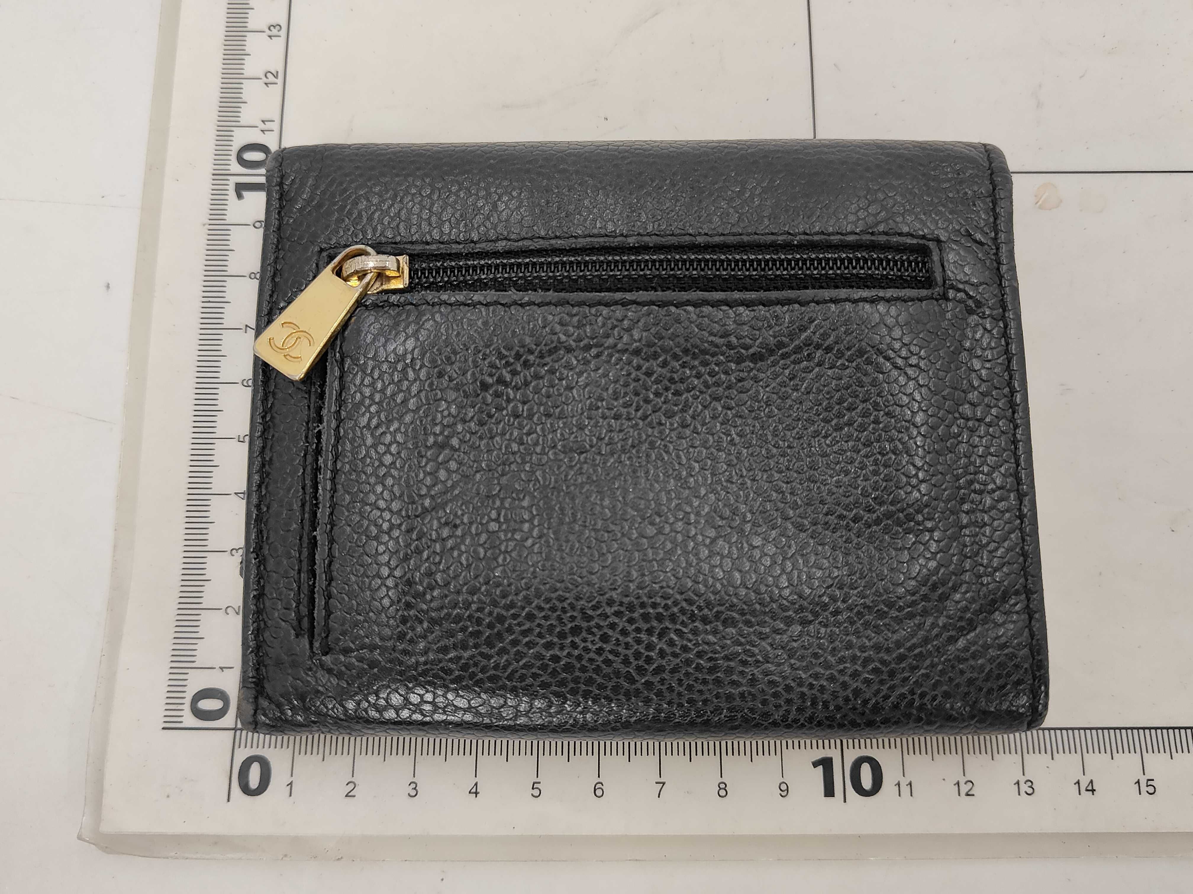 wallet — view 2