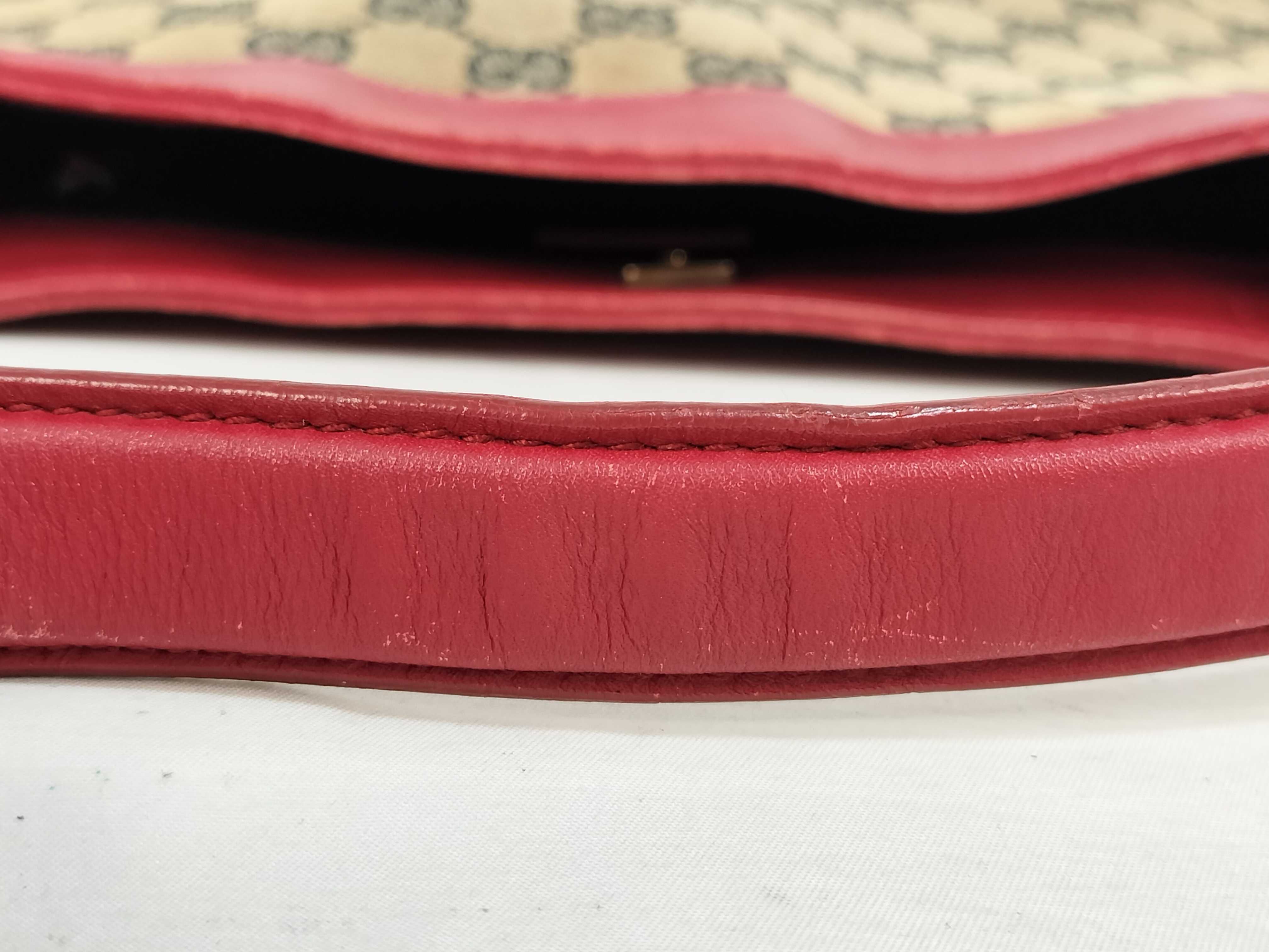 GG Canvas Gucci Handbag Shoulder Bag — view 4