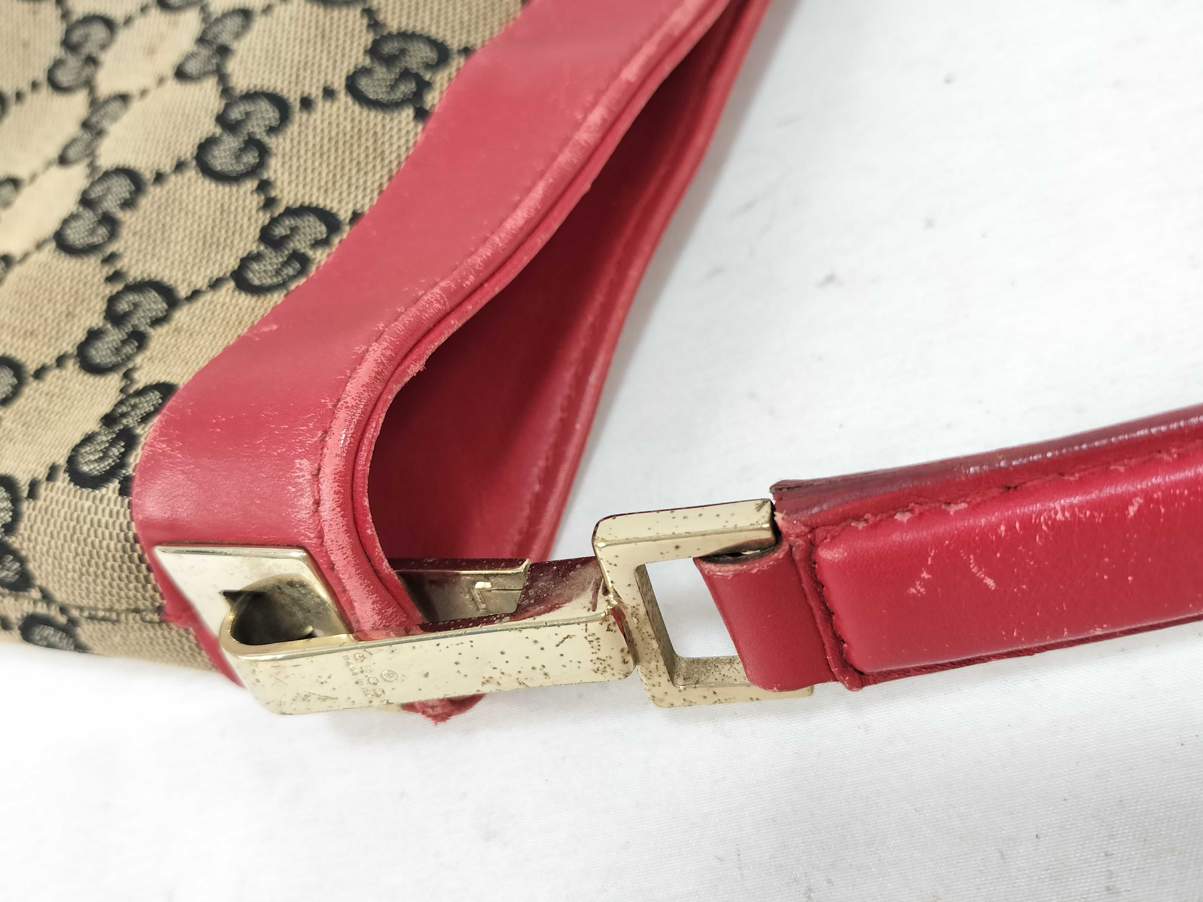 GG Canvas Gucci Handbag Shoulder Bag — view 5