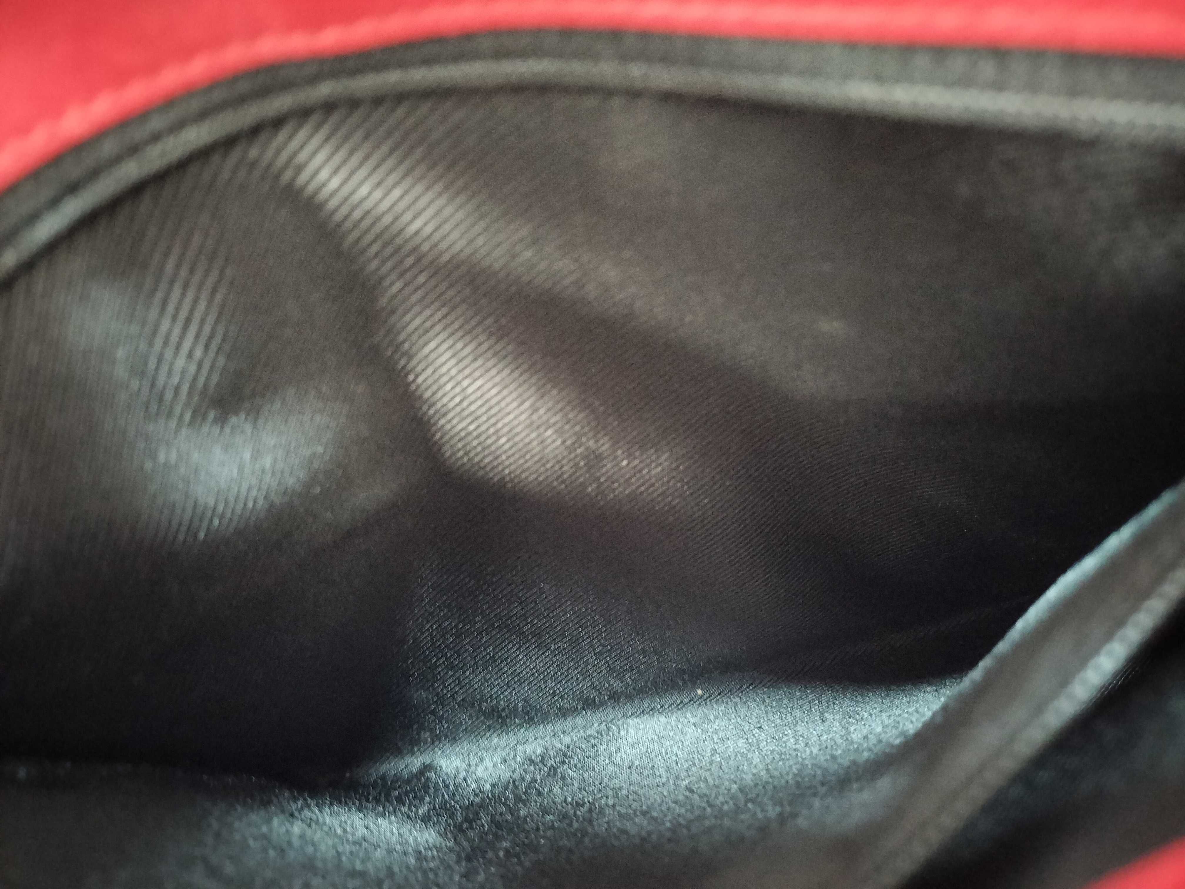 GG Canvas Gucci Handbag Shoulder Bag — view 10