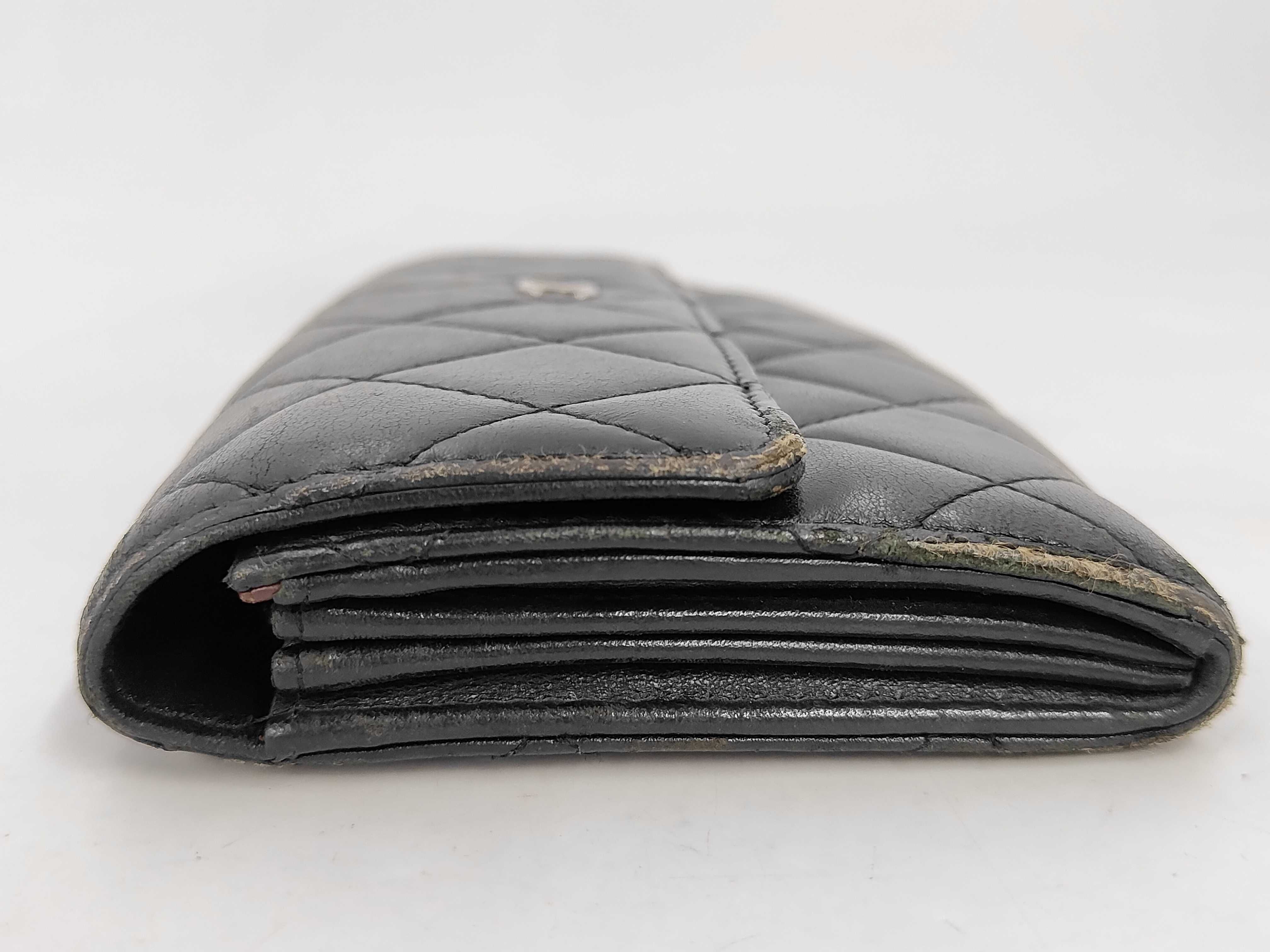Matelassé Bi-fold Long Wallet, Black, Seal 18724390 — view 12