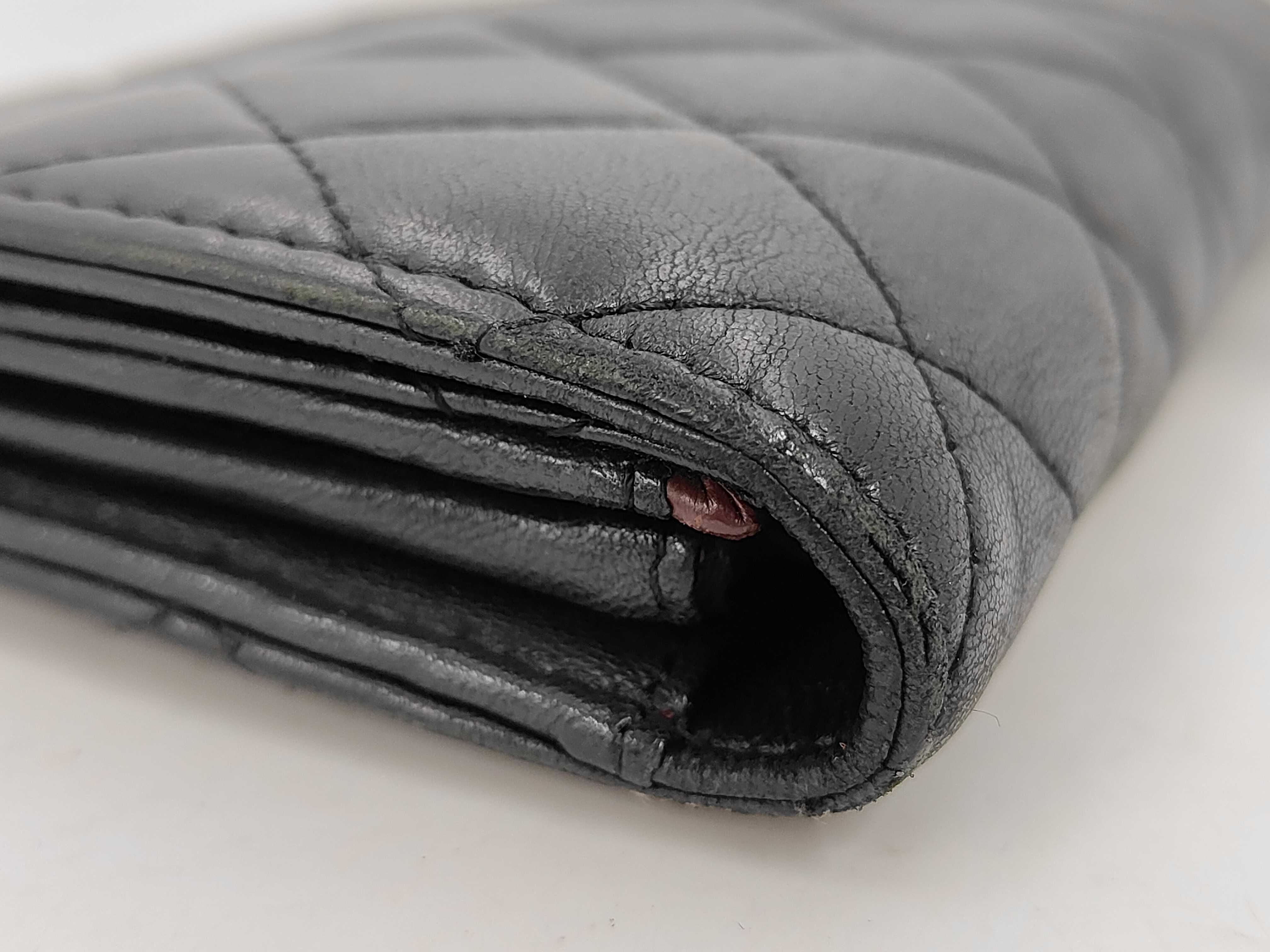 Matelassé Bi-fold Long Wallet, Black, Seal 18724390 — view 4