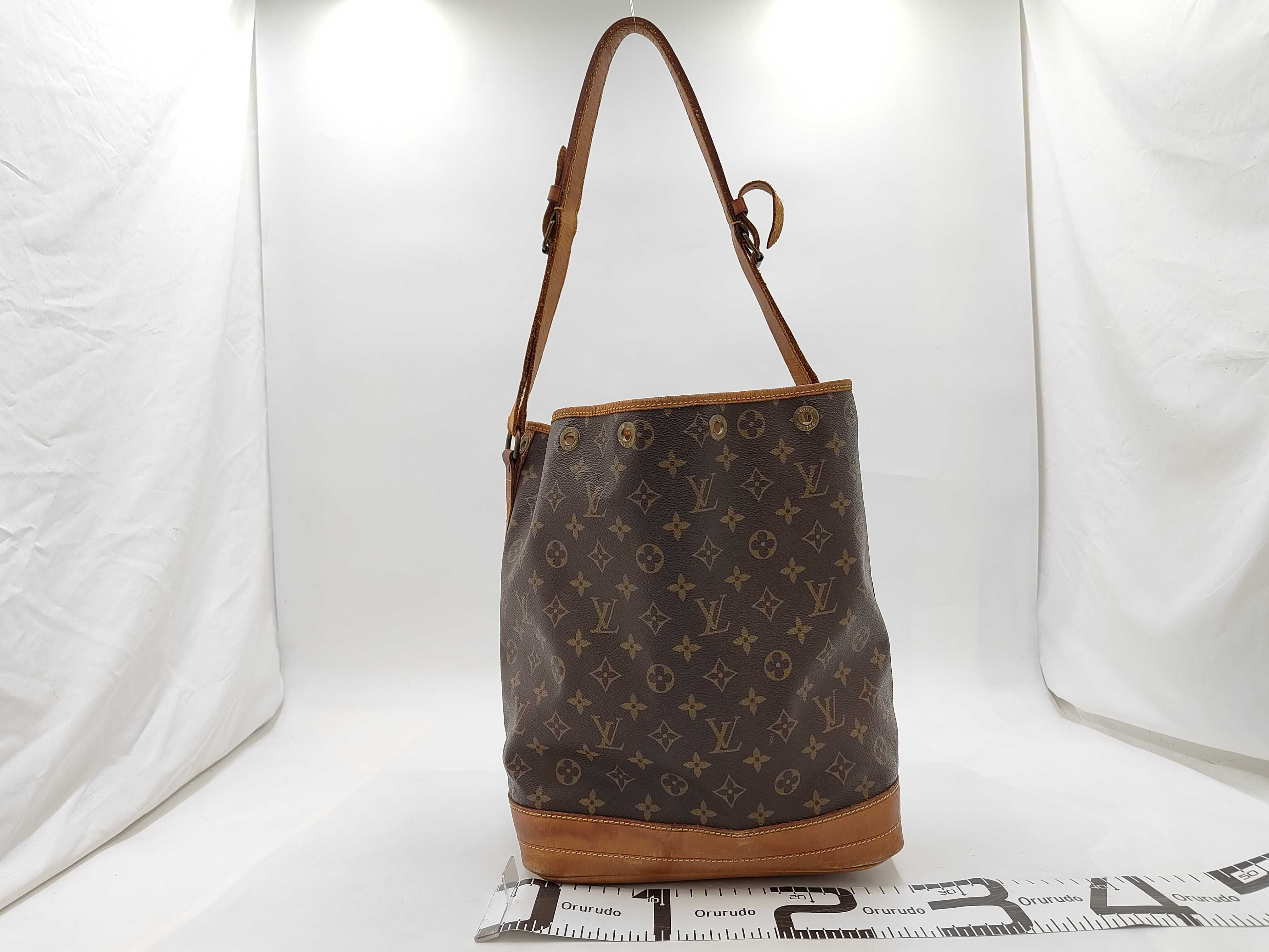 Monogram Noe 882FC Shoulder Bag — view 2