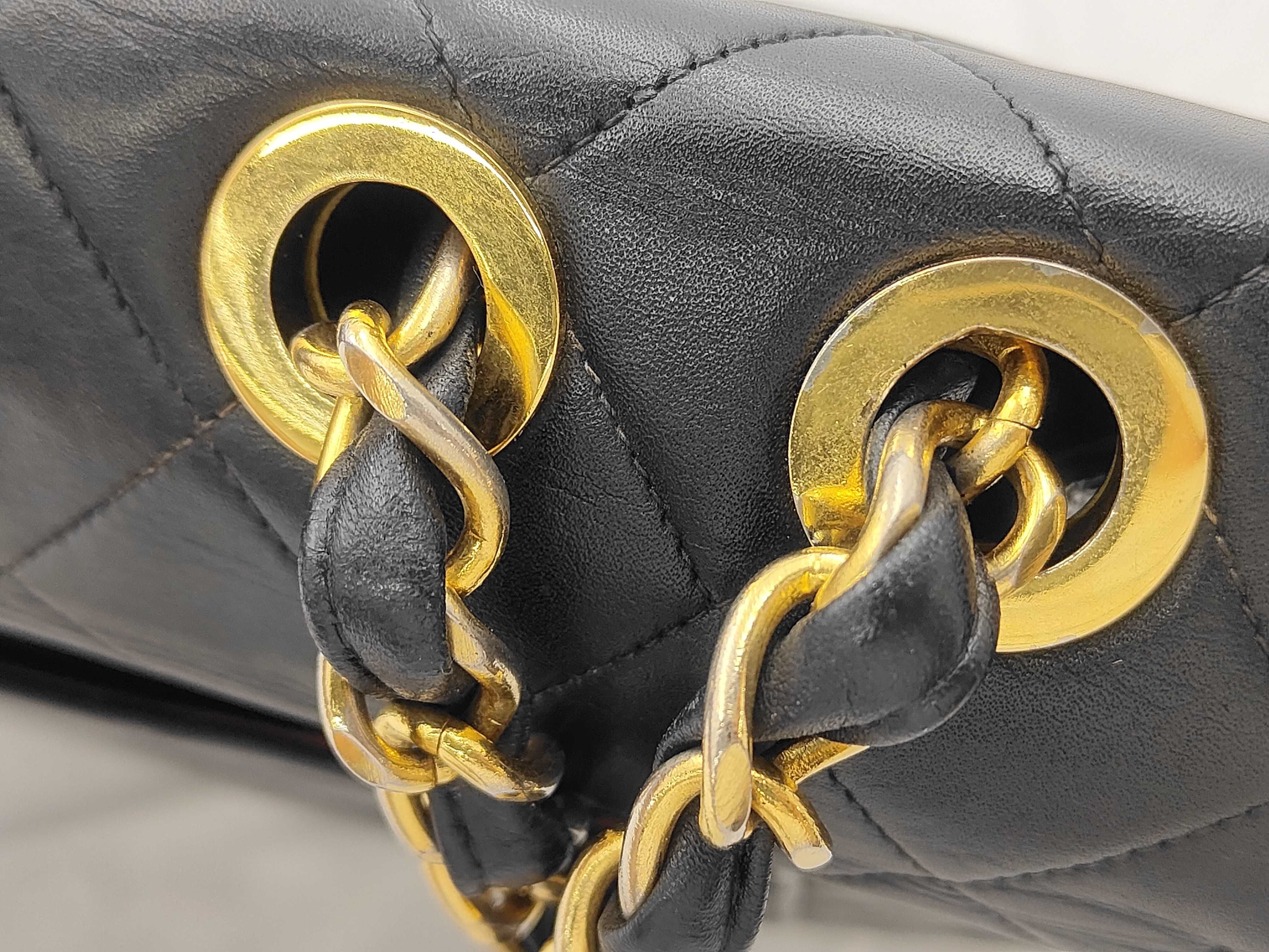 Large Matelassé 34 Large Coco Lambskin Gold Hardware Chain Shoulder Bag Black Series 2 A01094 Black Bag — view 5