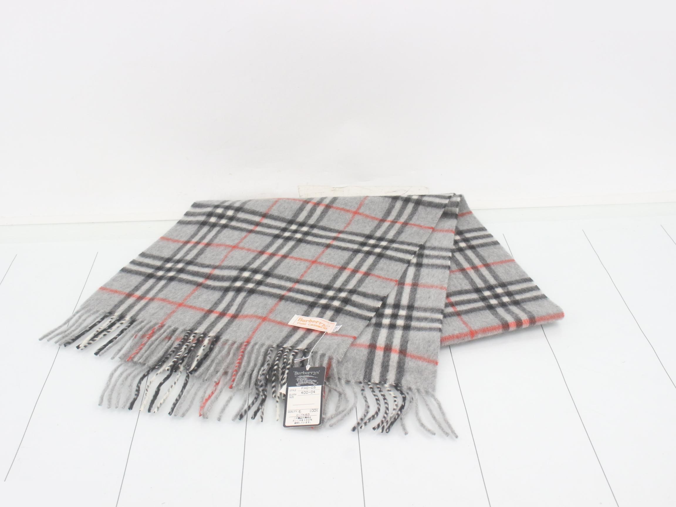 Tag attached, 100% cashmere scarf — view 2