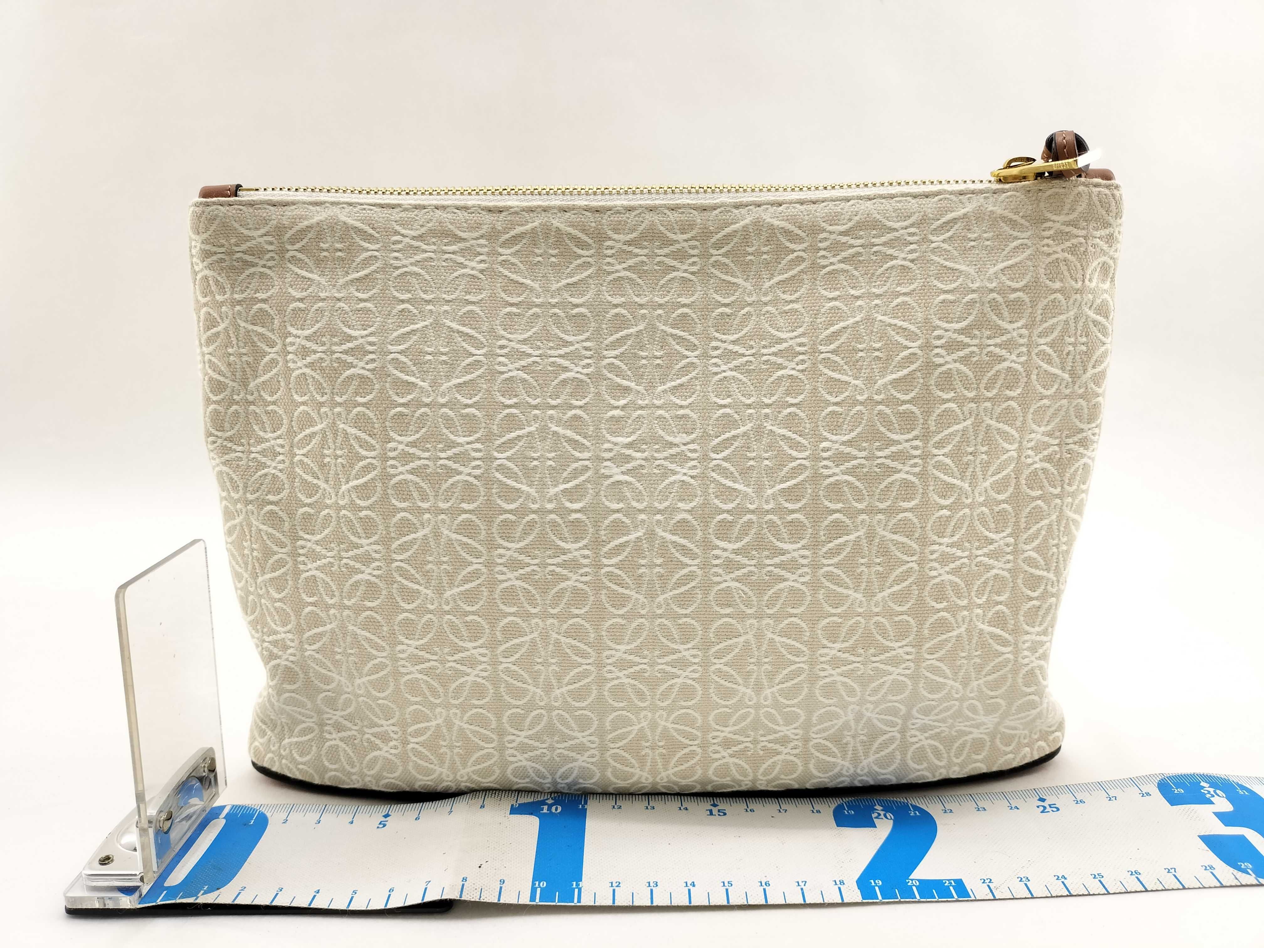 (Loewe) Clutch Bag Pouch for Women, Oblong Pouch, Anagram Jacquard & Calfskin Pouch — view 2