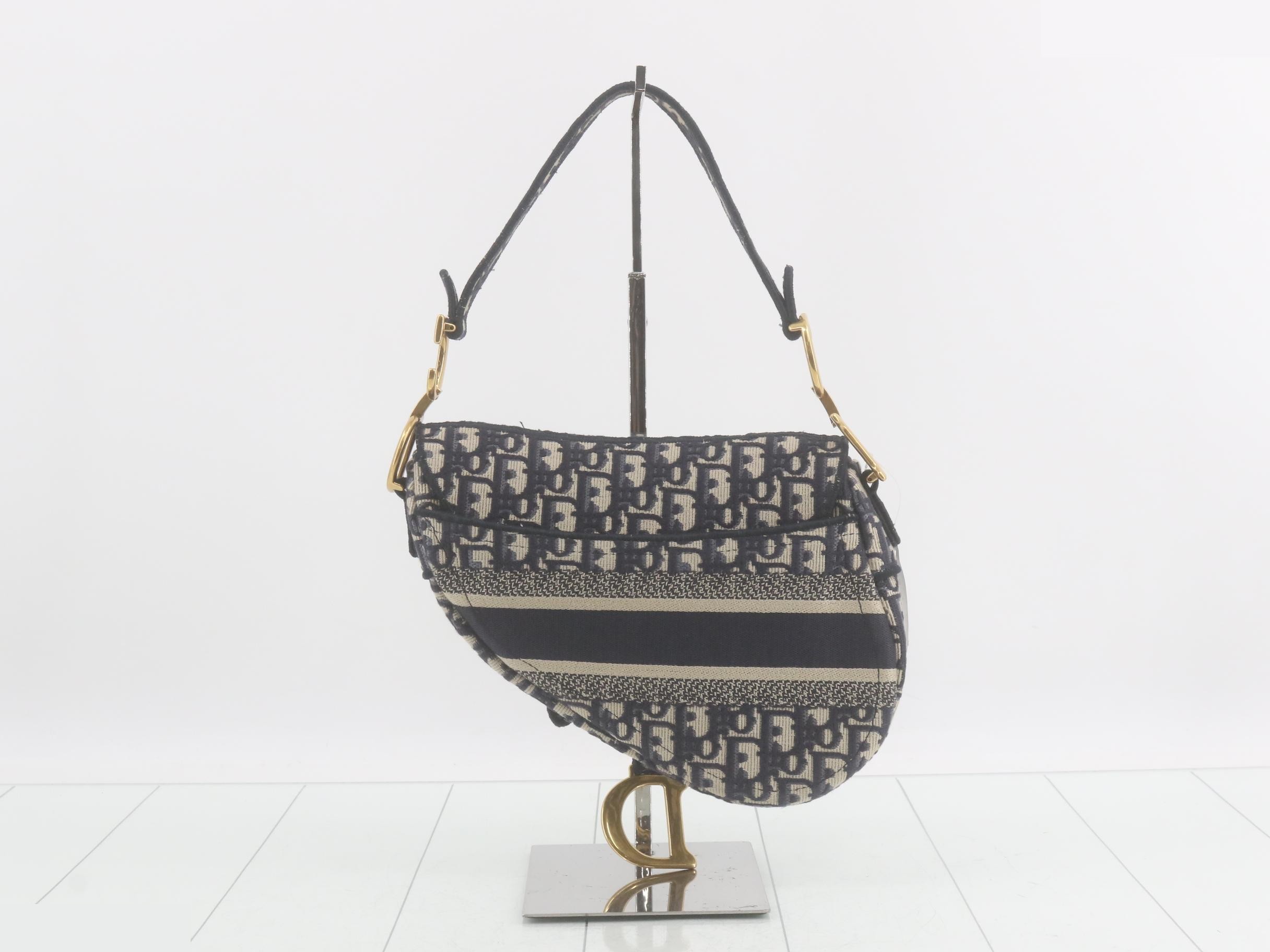 Saddlebag, Oblique Embroidery, One-Shoulder Bag — view 2