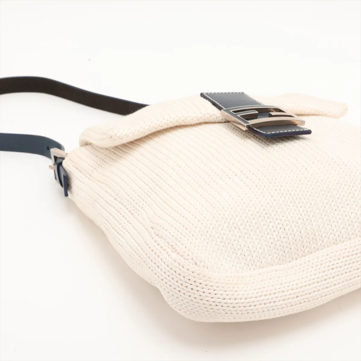 knit x leather shoulder bag, white x navy — view 4