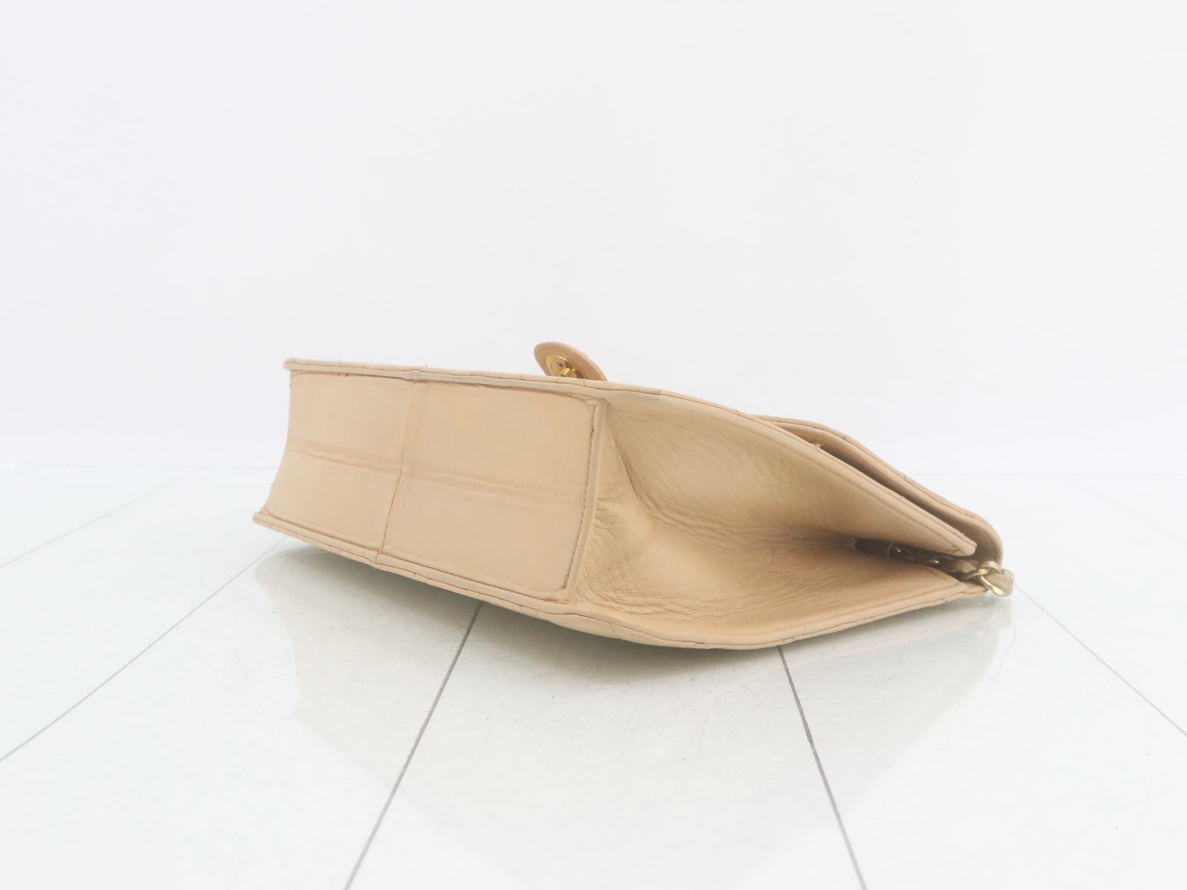Matelassé Single Flap Matelassé Shoulder Bag — view 6