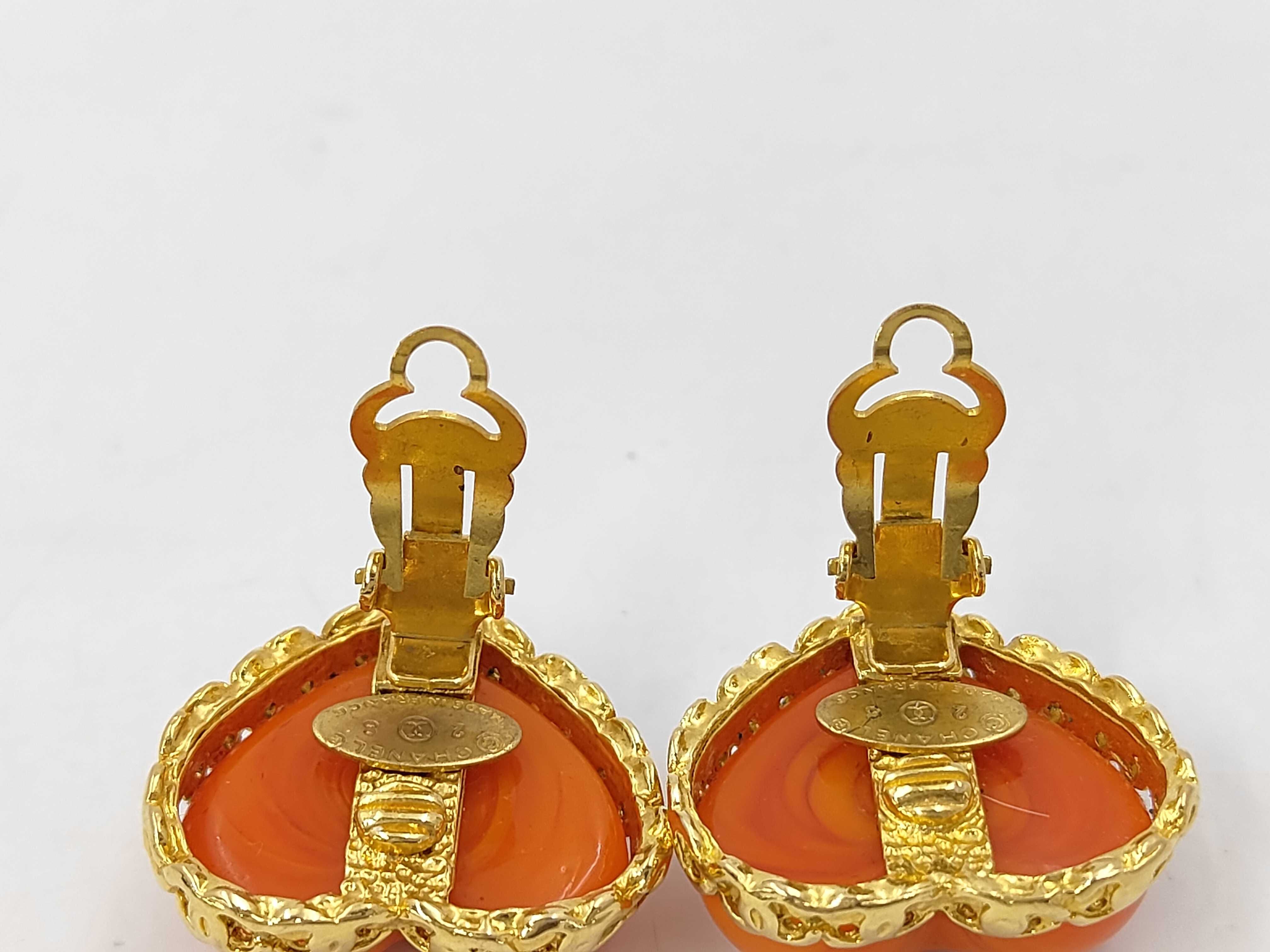 28-stamp Heart Coco Mark Gold Earrings — view 5