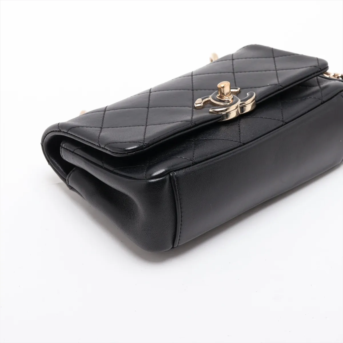 Matelassé Leather Single Flap Double Chain Bag, Black with Gold Hardware, 30781148 (Serial Number in the 30s) — view 4