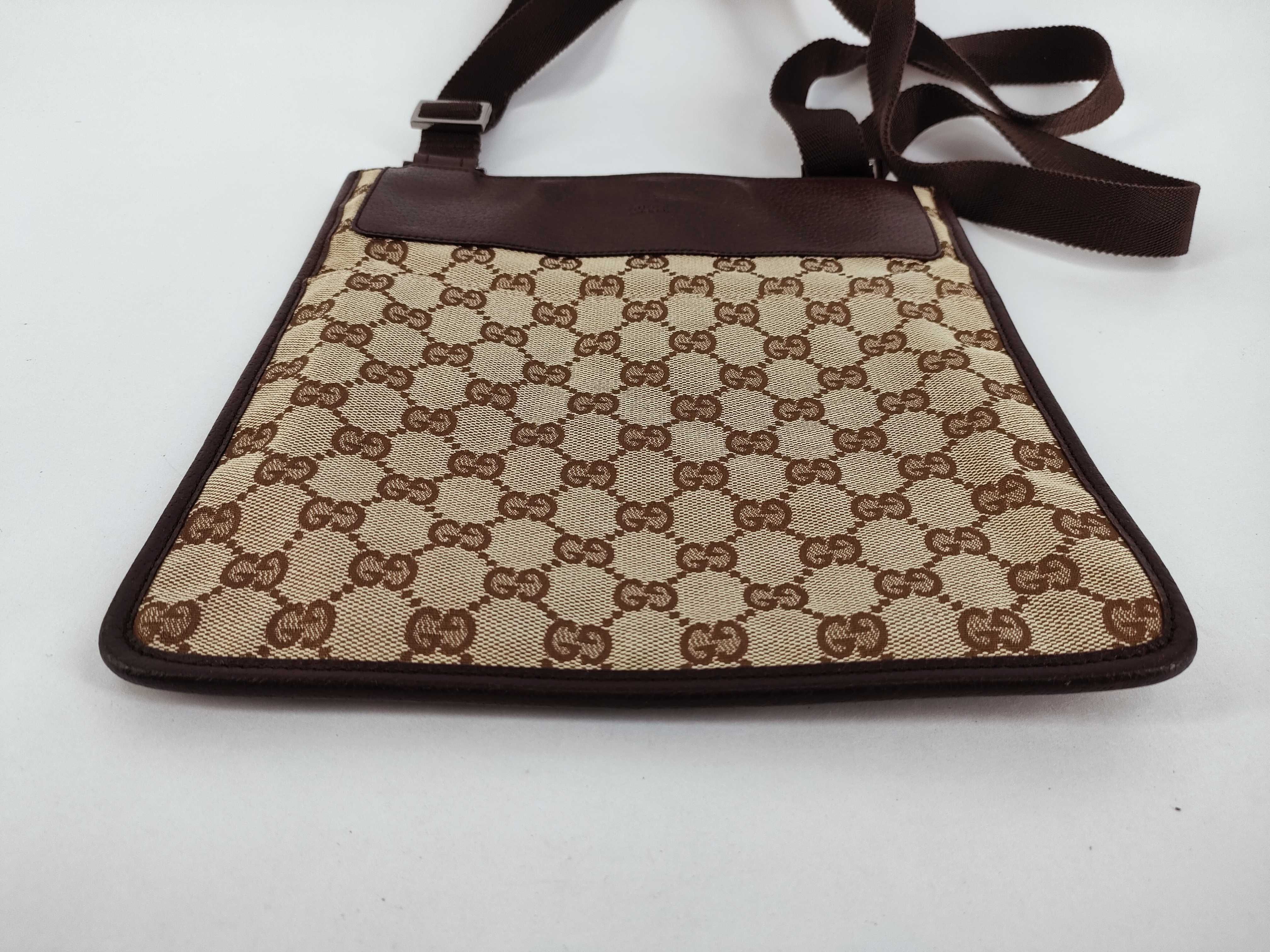 GG Canvas Shoulder Bag — view 7