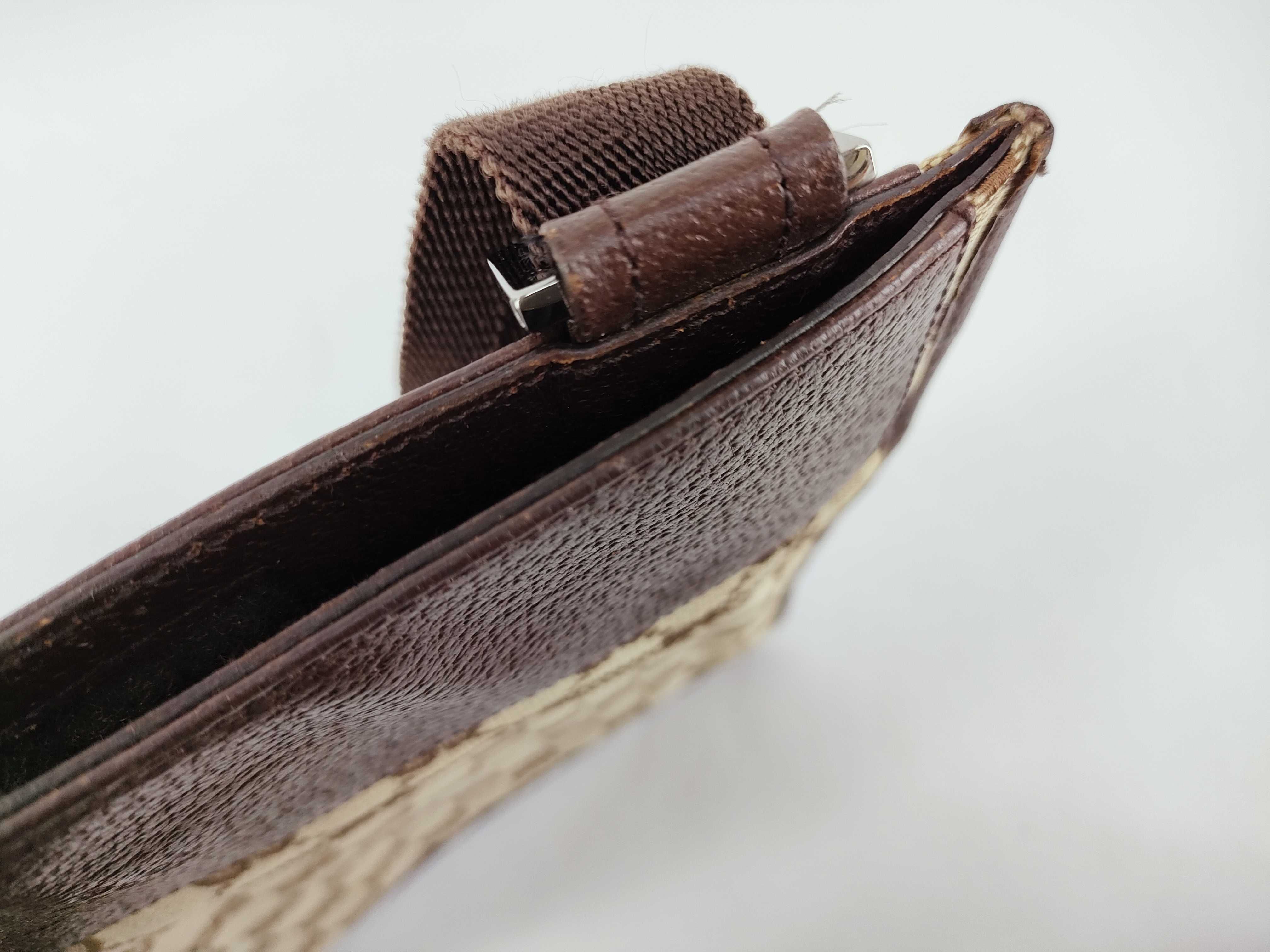 GG Canvas Shoulder Bag — view 9