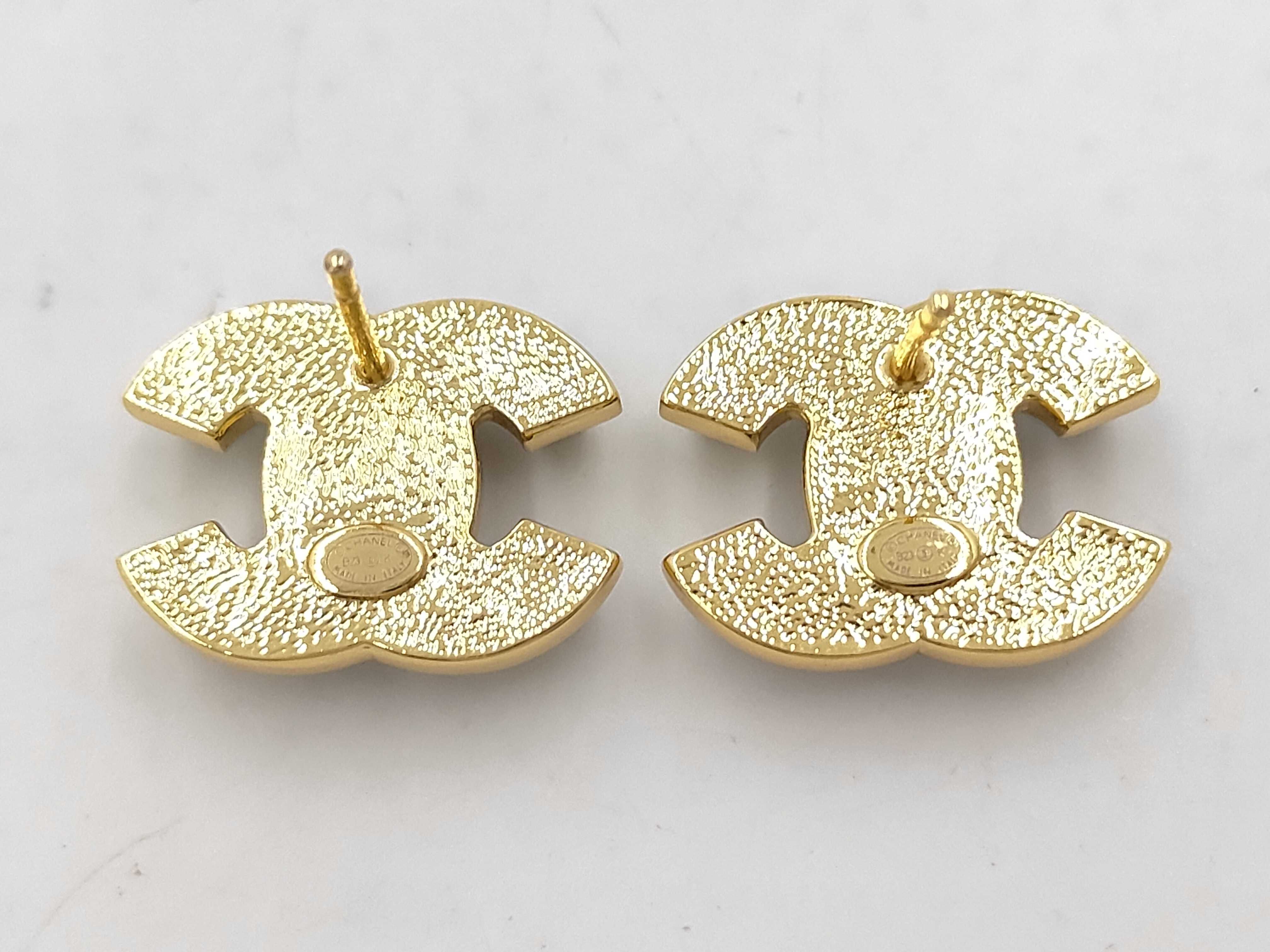 Coco Mark Earrings B23 K Earrings — view 2