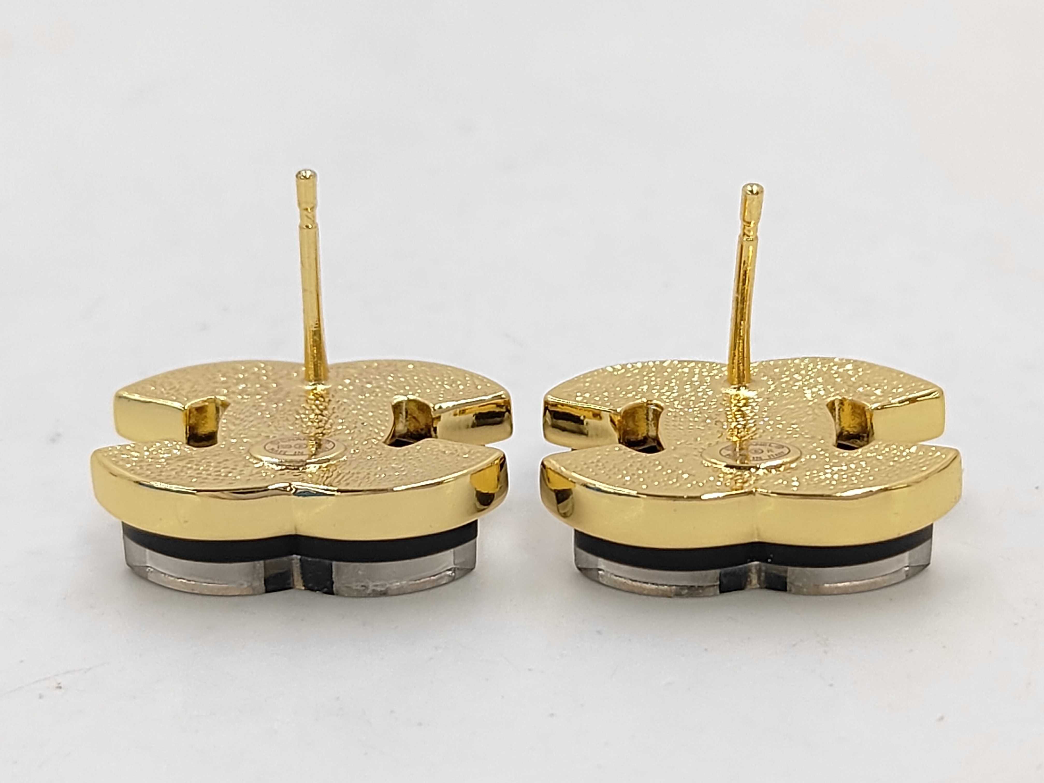 Coco Mark Earrings B23 K Earrings — view 3
