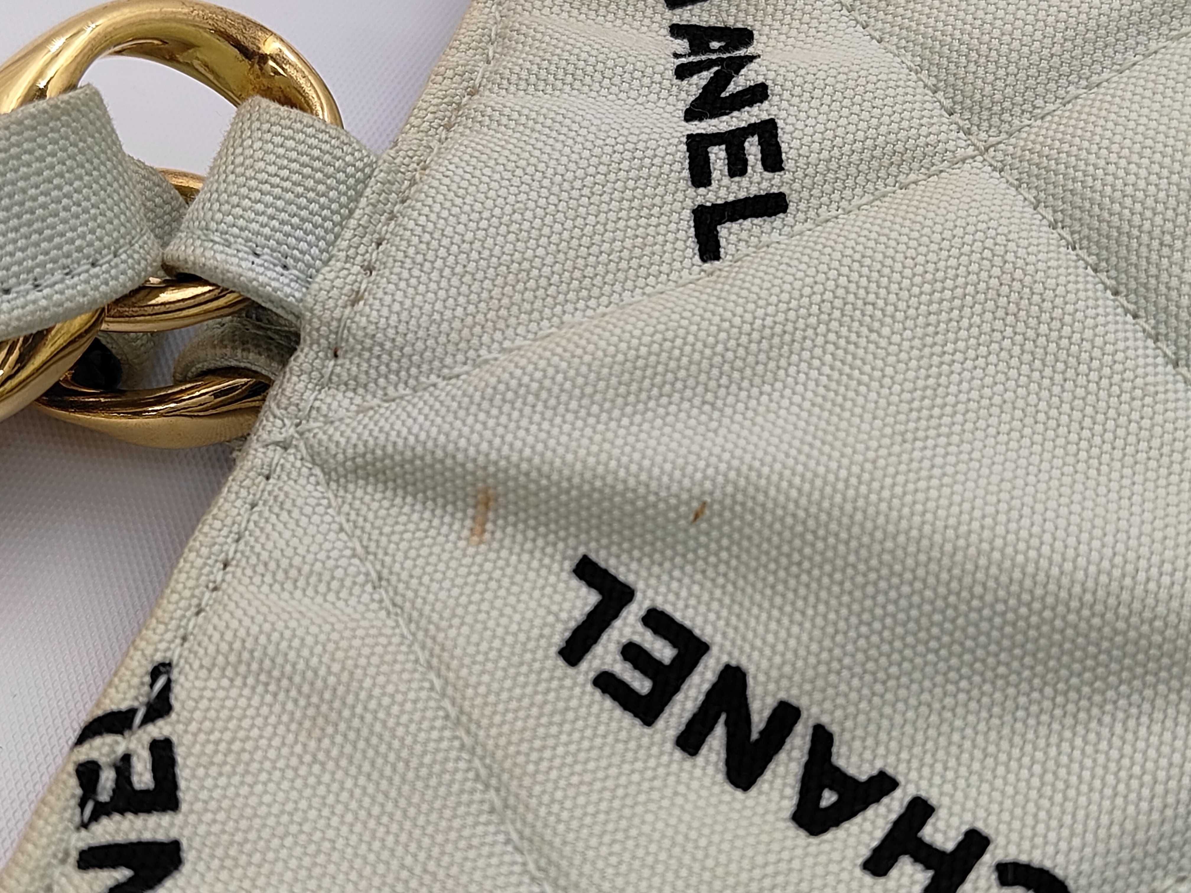 all-over logo canvas tote bag — view 11