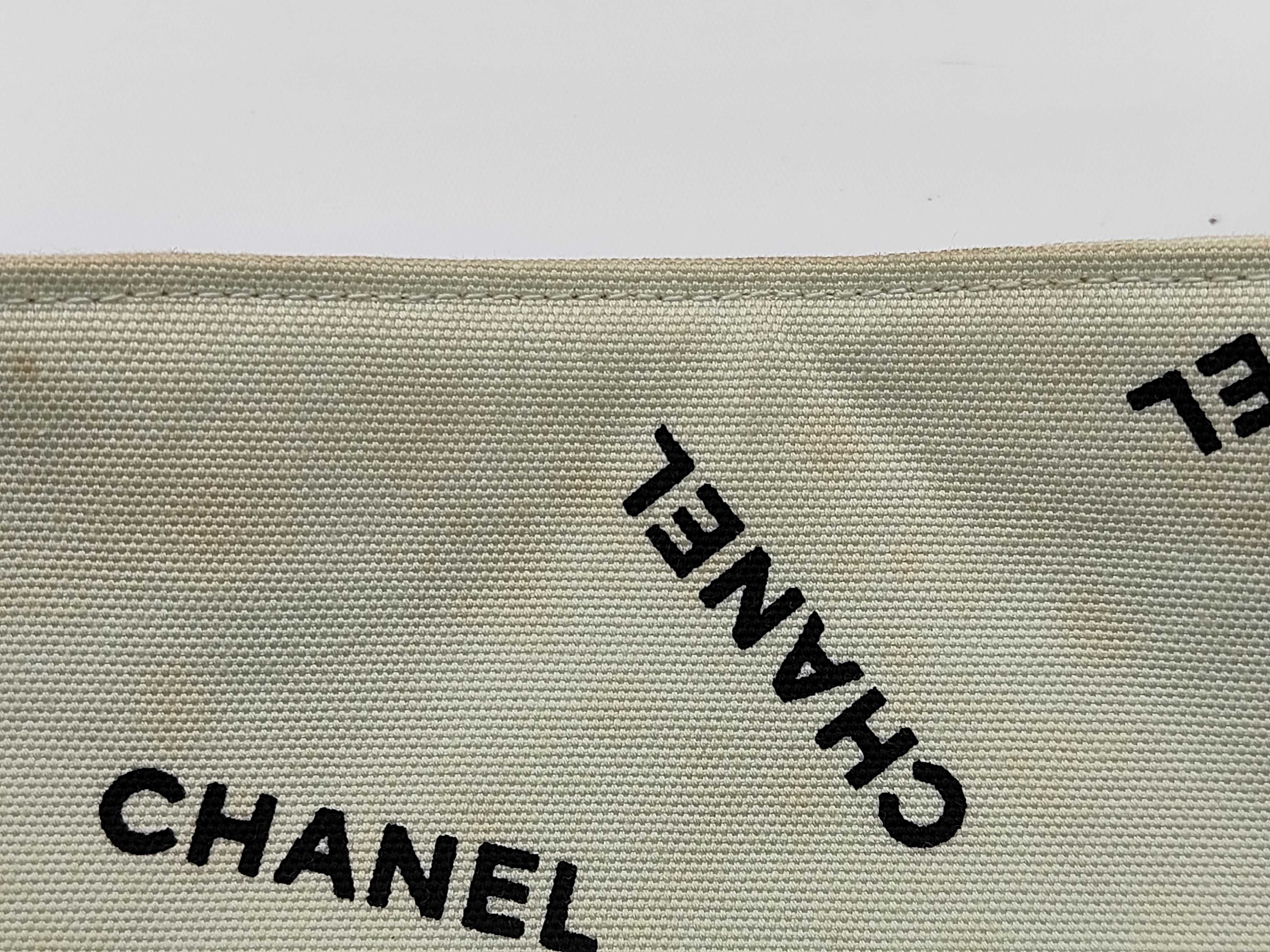 all-over logo canvas tote bag — view 12