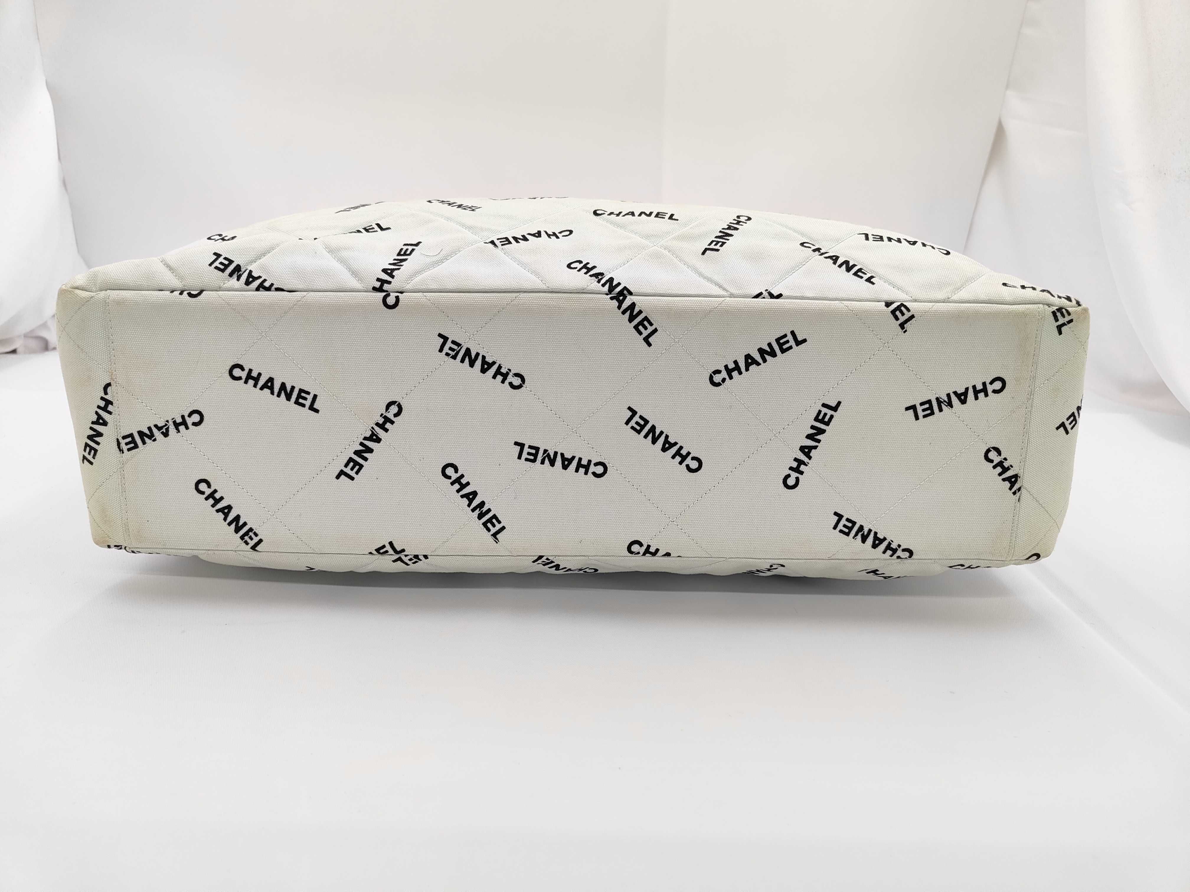 all-over logo canvas tote bag — view 5