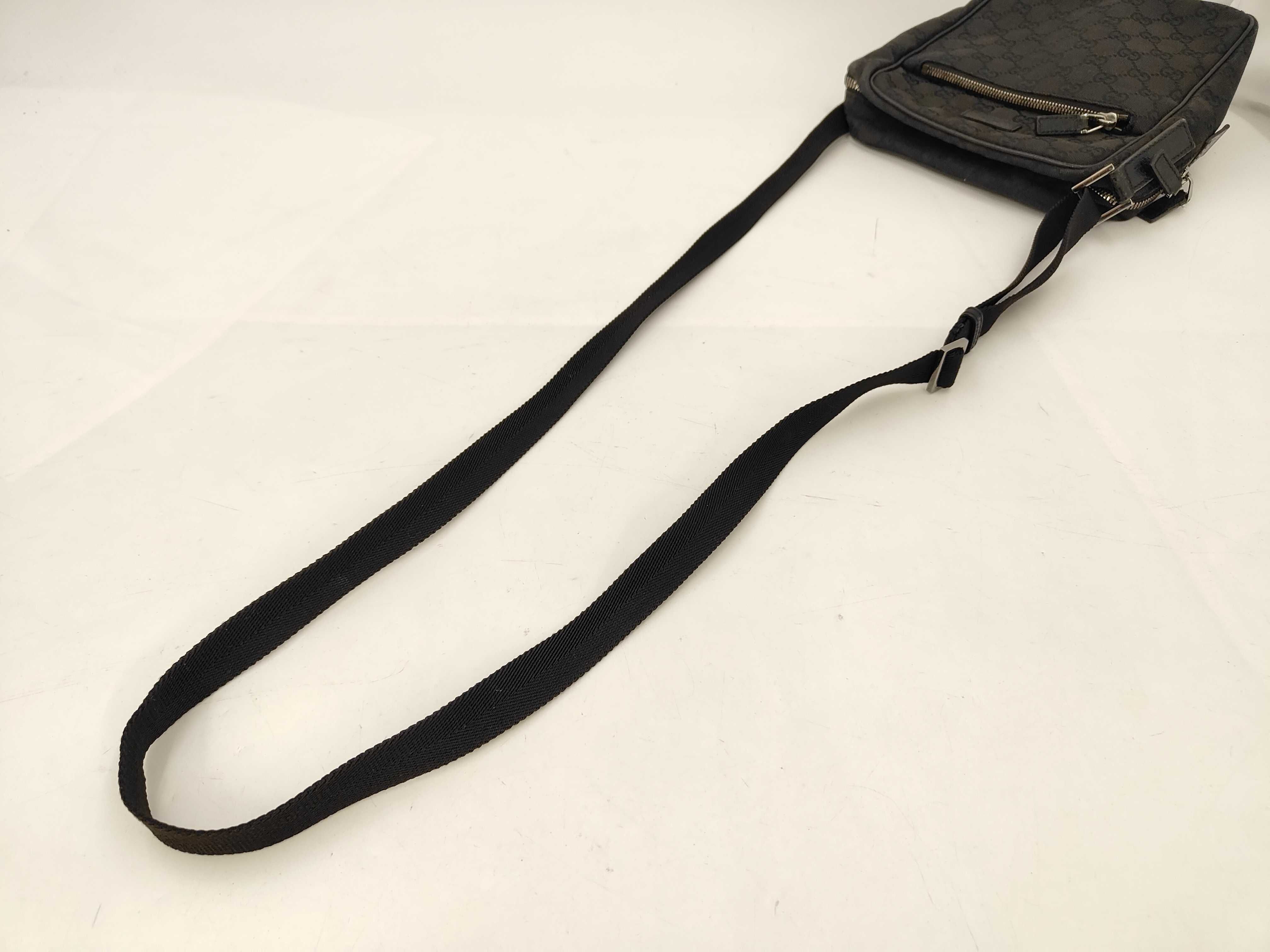 GG Canvas Shoulder Bag, Black — view 3