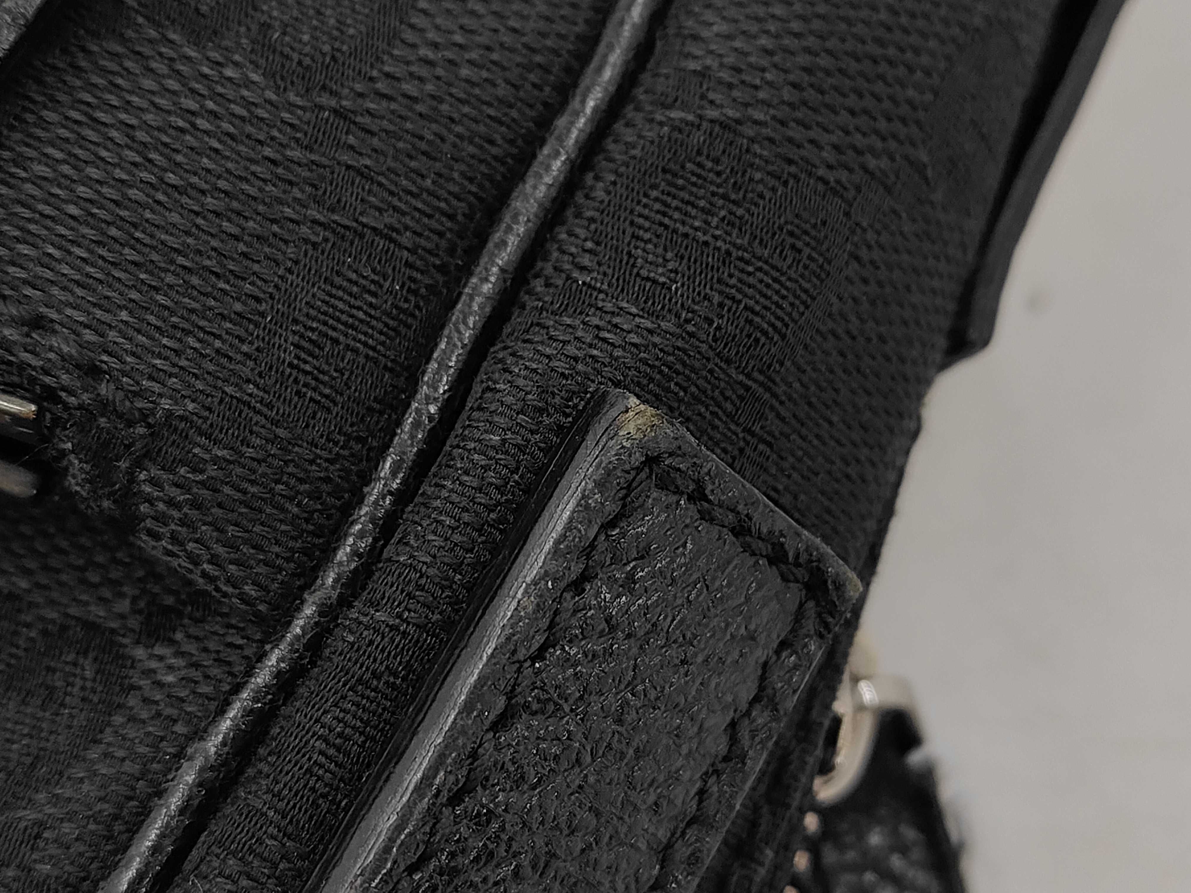 GG Canvas Shoulder Bag, Black — view 10